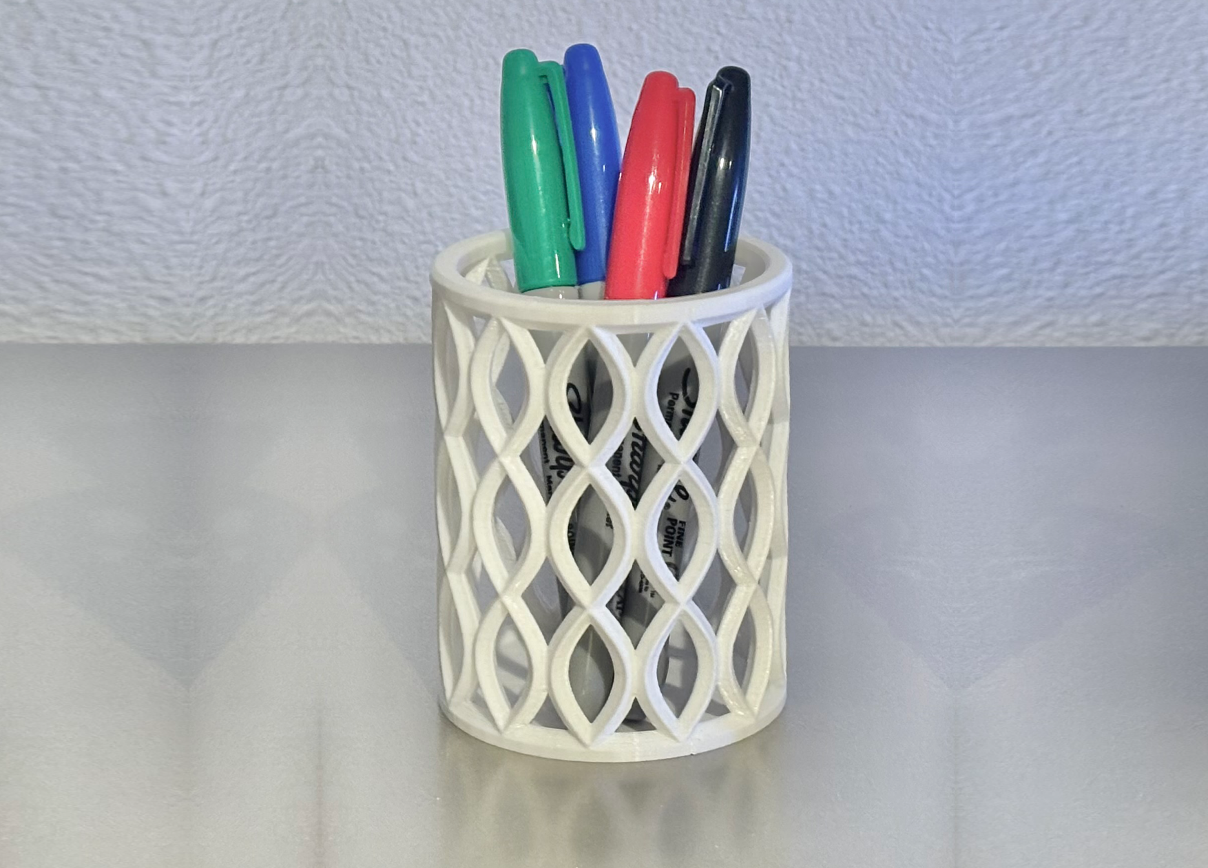 Wavy Helix Loop Open Frame Strong Pen Holder -  Elegant home & office decor