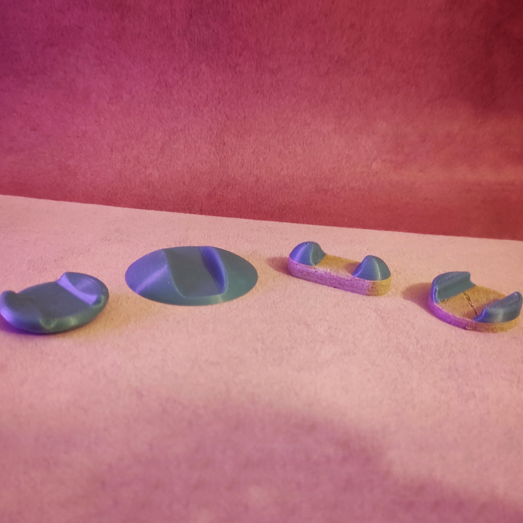 Simple round puck chopstick holder by Pirzmag Download free STL model