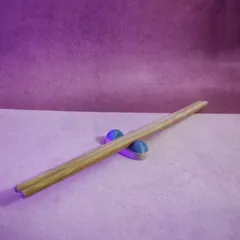 Simple long chopstick holder