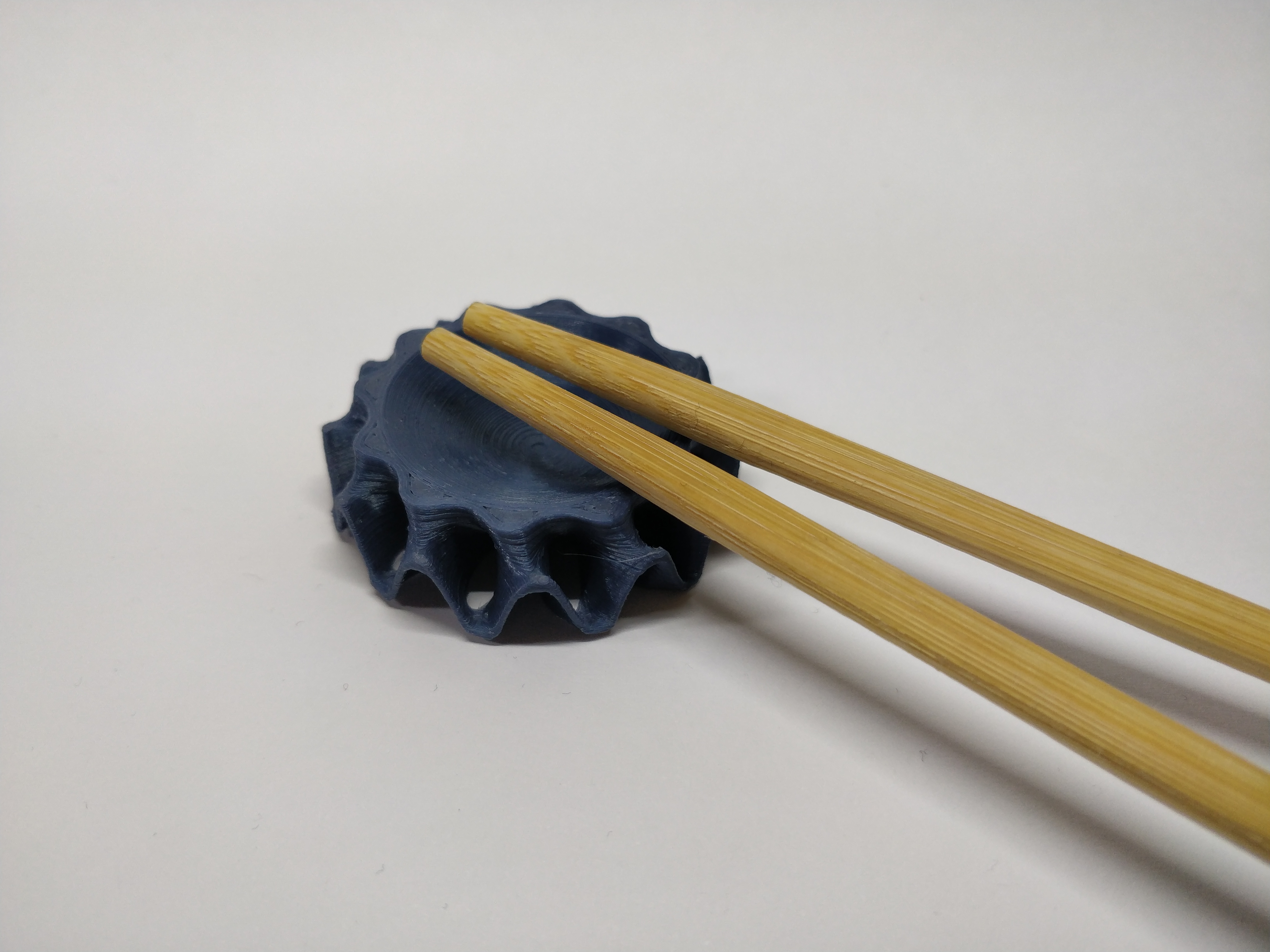 Gyroid Chopstick Holder