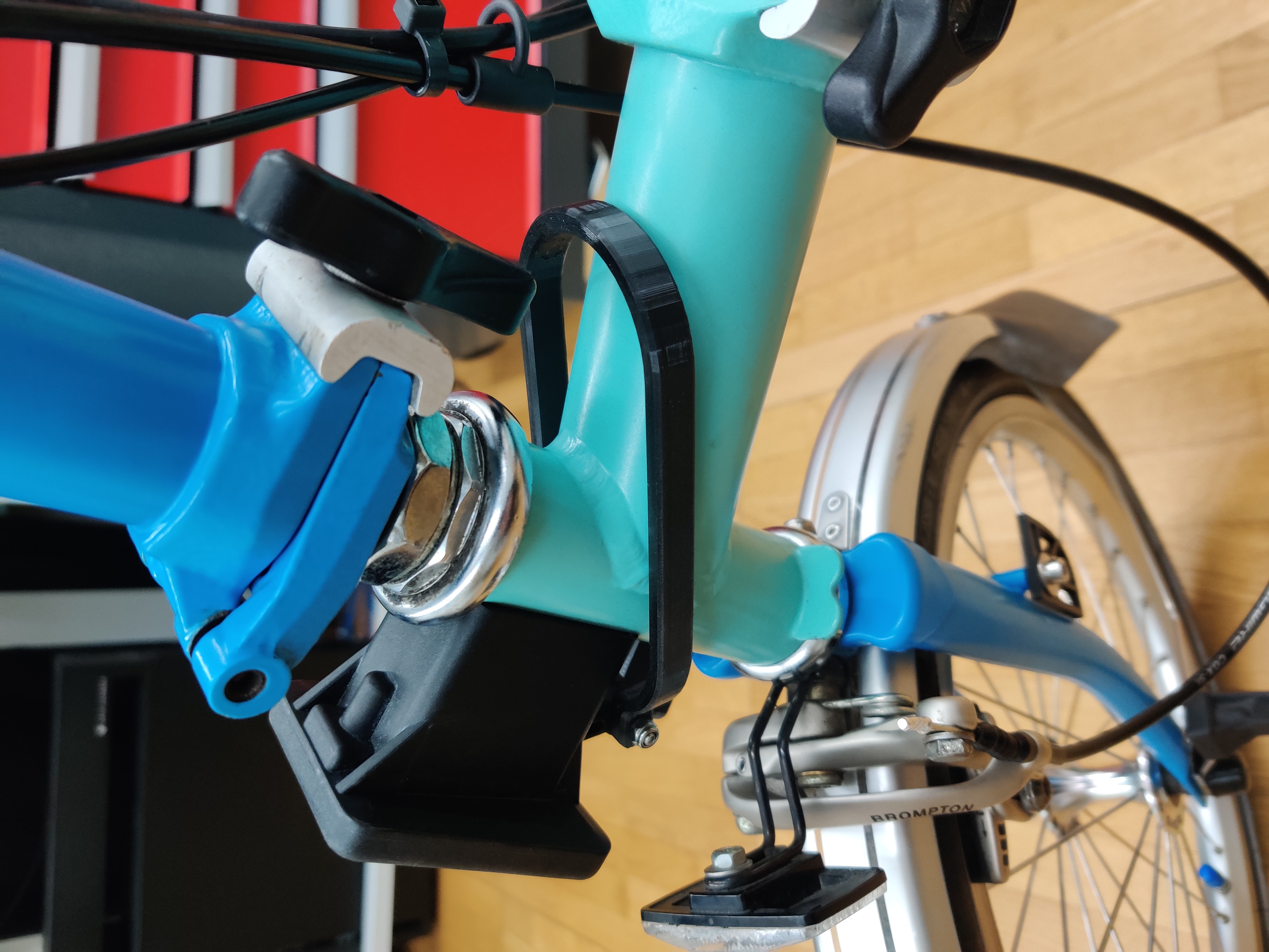 Brompton bag release