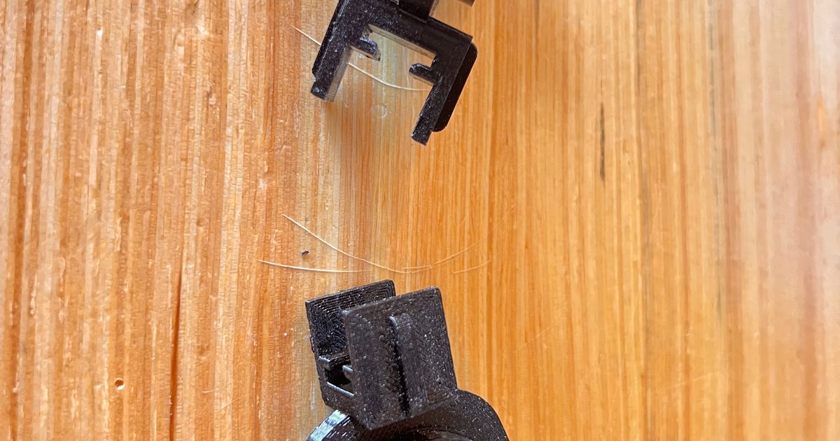 Improved Kickboard/Baseboard Clip by NicG Download free STL model