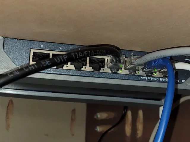 Bracket for TP-Link TL-SG108 Network Switch