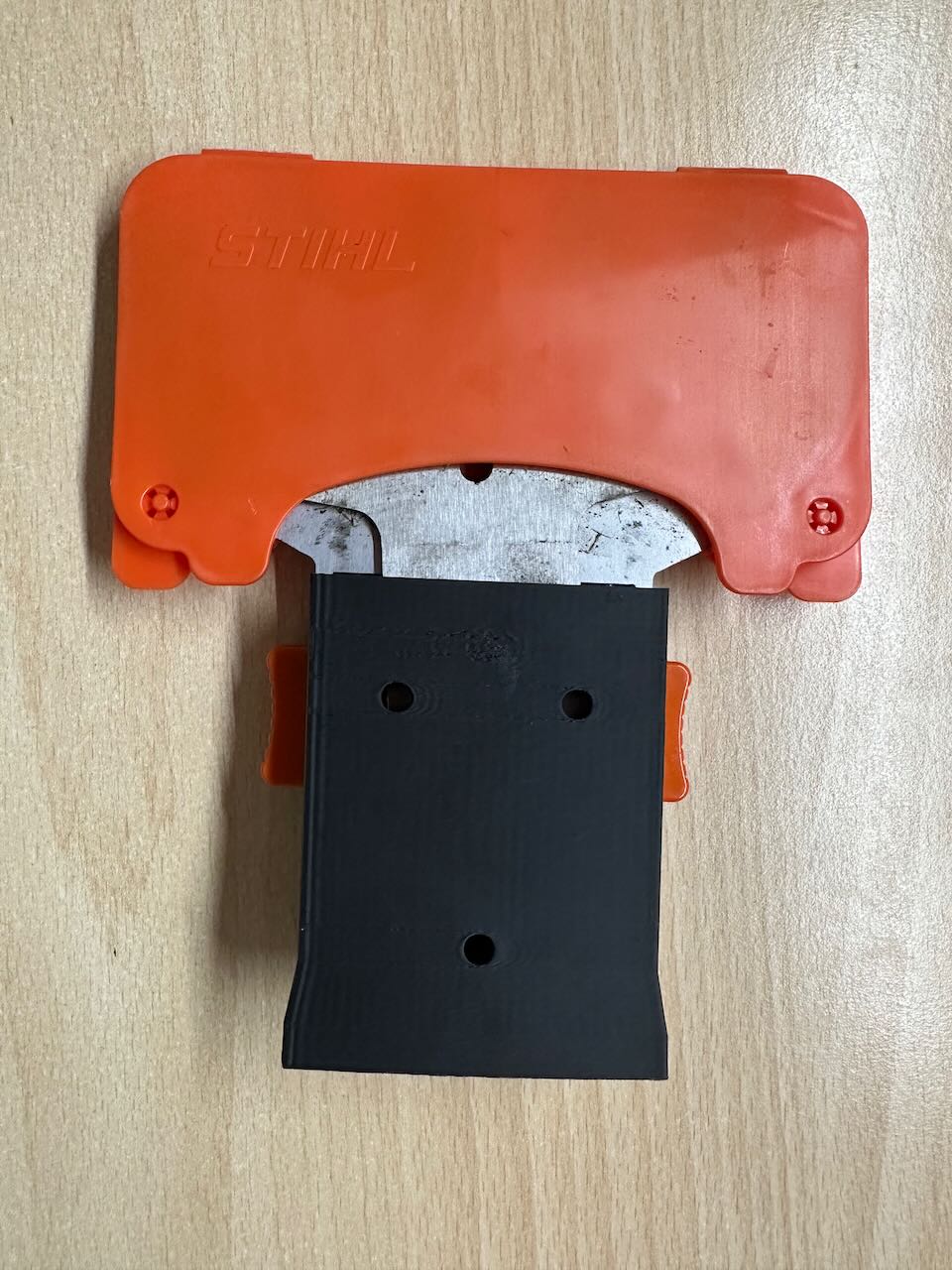 Stihl HSA 26 Blade Wall Mount Cover by DrTob Download free STL