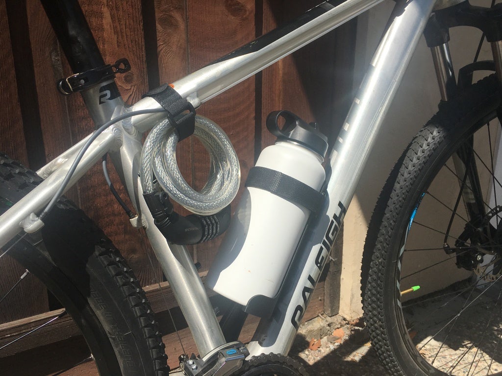 Bike water bottle holder for 2025 hydro flask