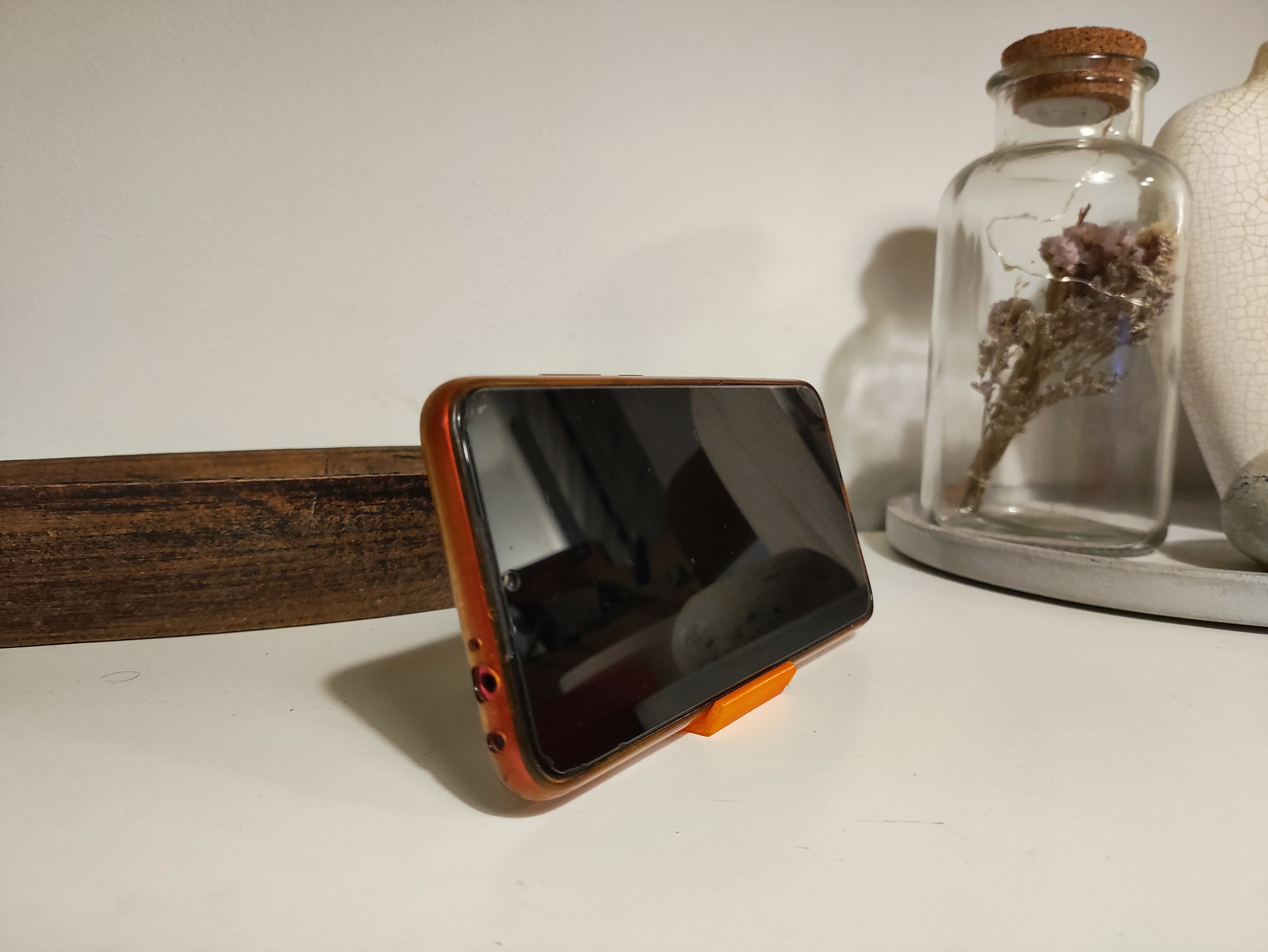 Miniatura 3 do modelo 3D Simple phone holder