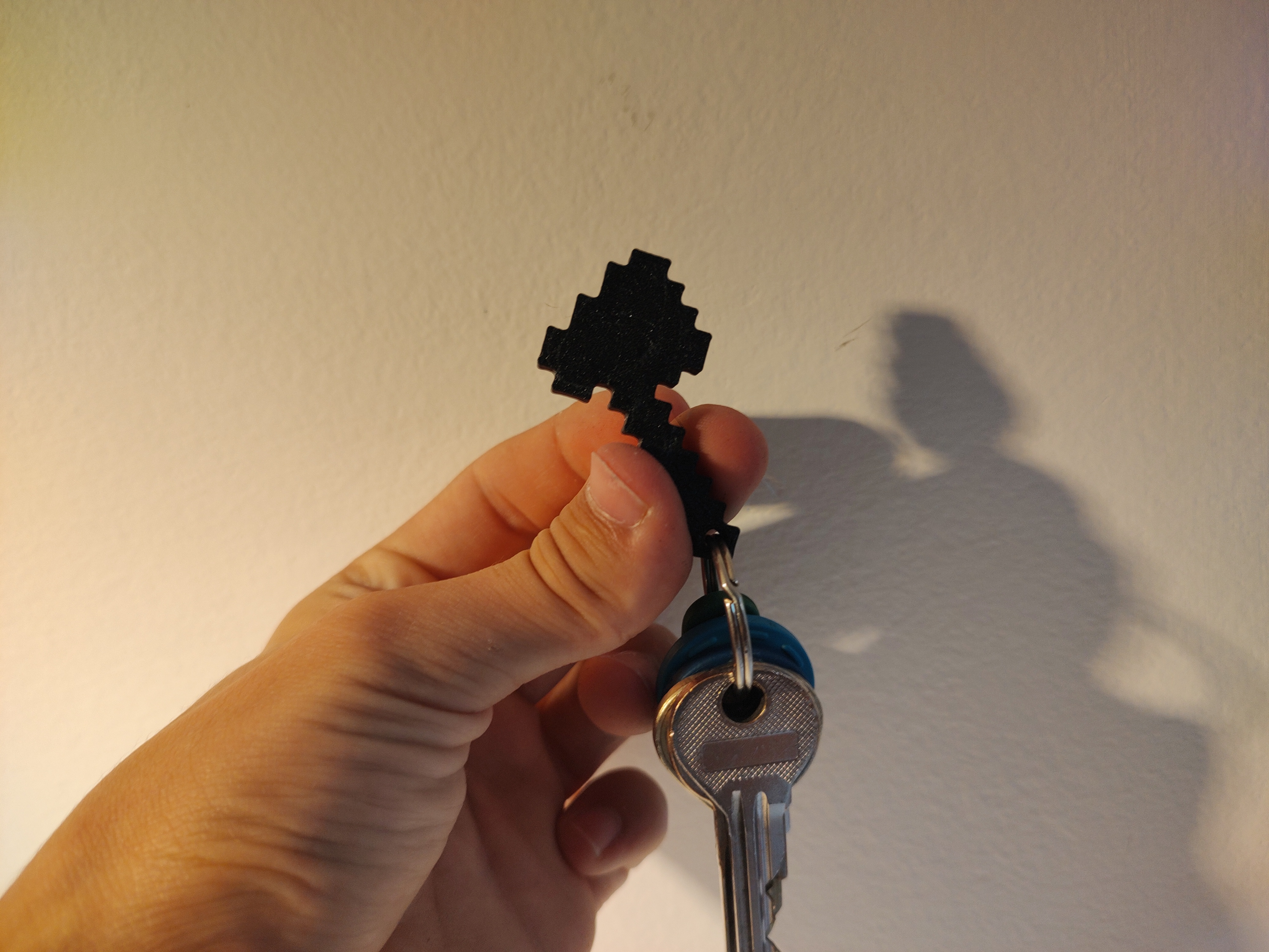 Miniatura 2 do modelo 3D Minecraft axe keychain