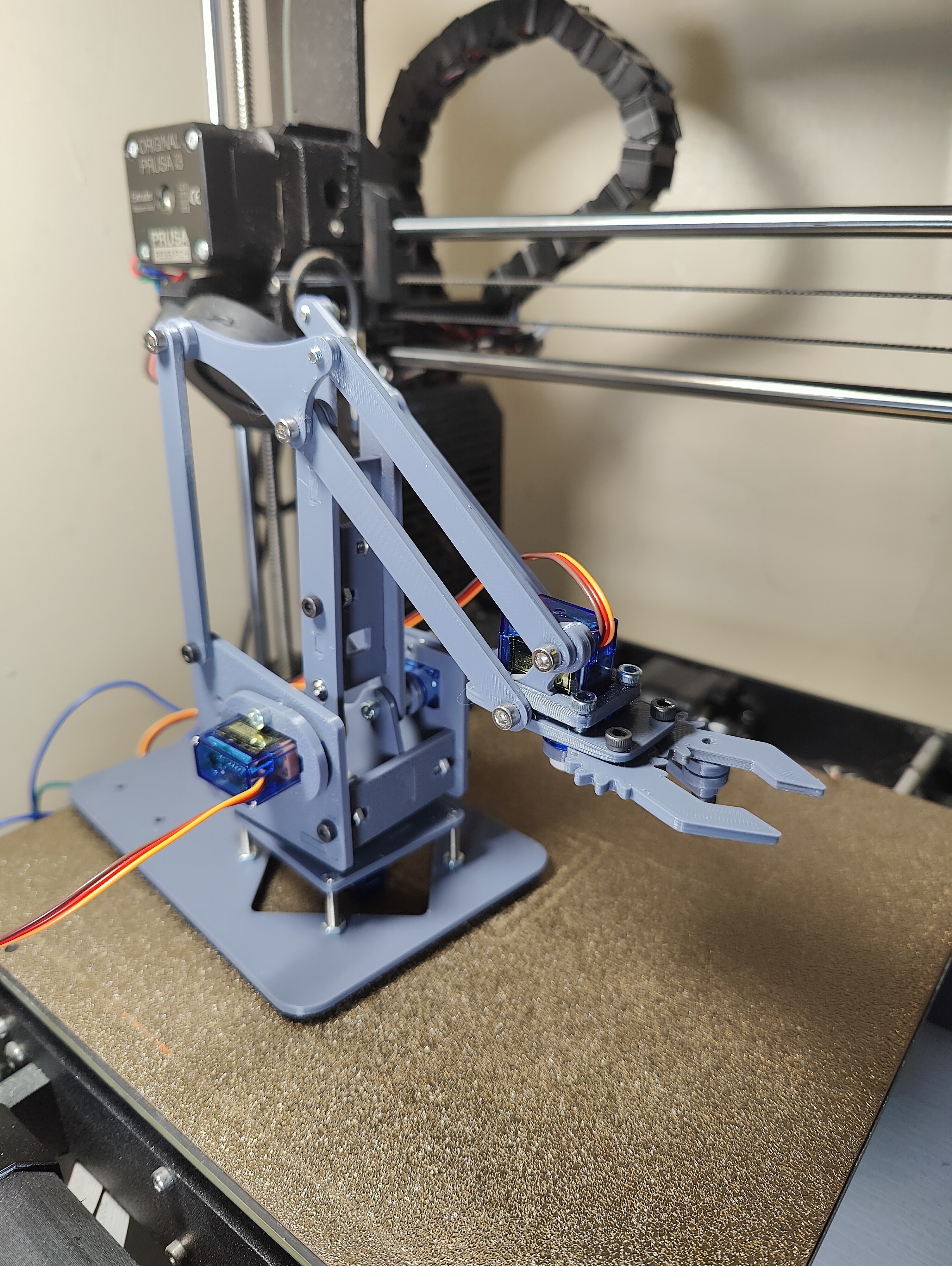 Robot Arm - Alien3D UFO Feb 2023
