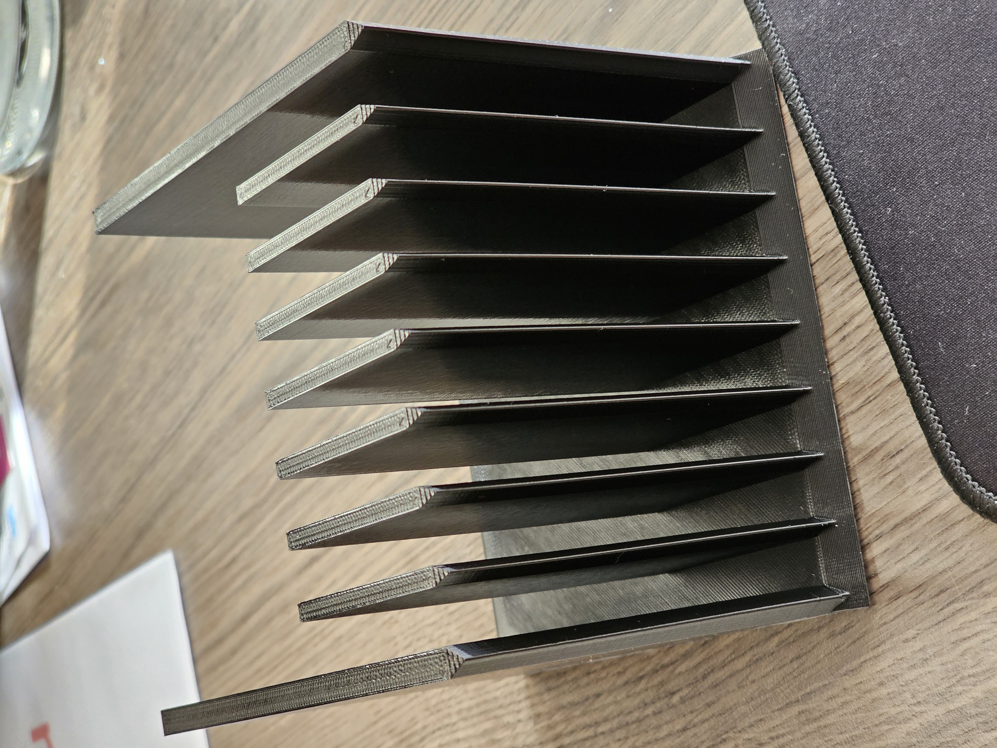Miniatura 2 do modelo 3D Cutting board holder