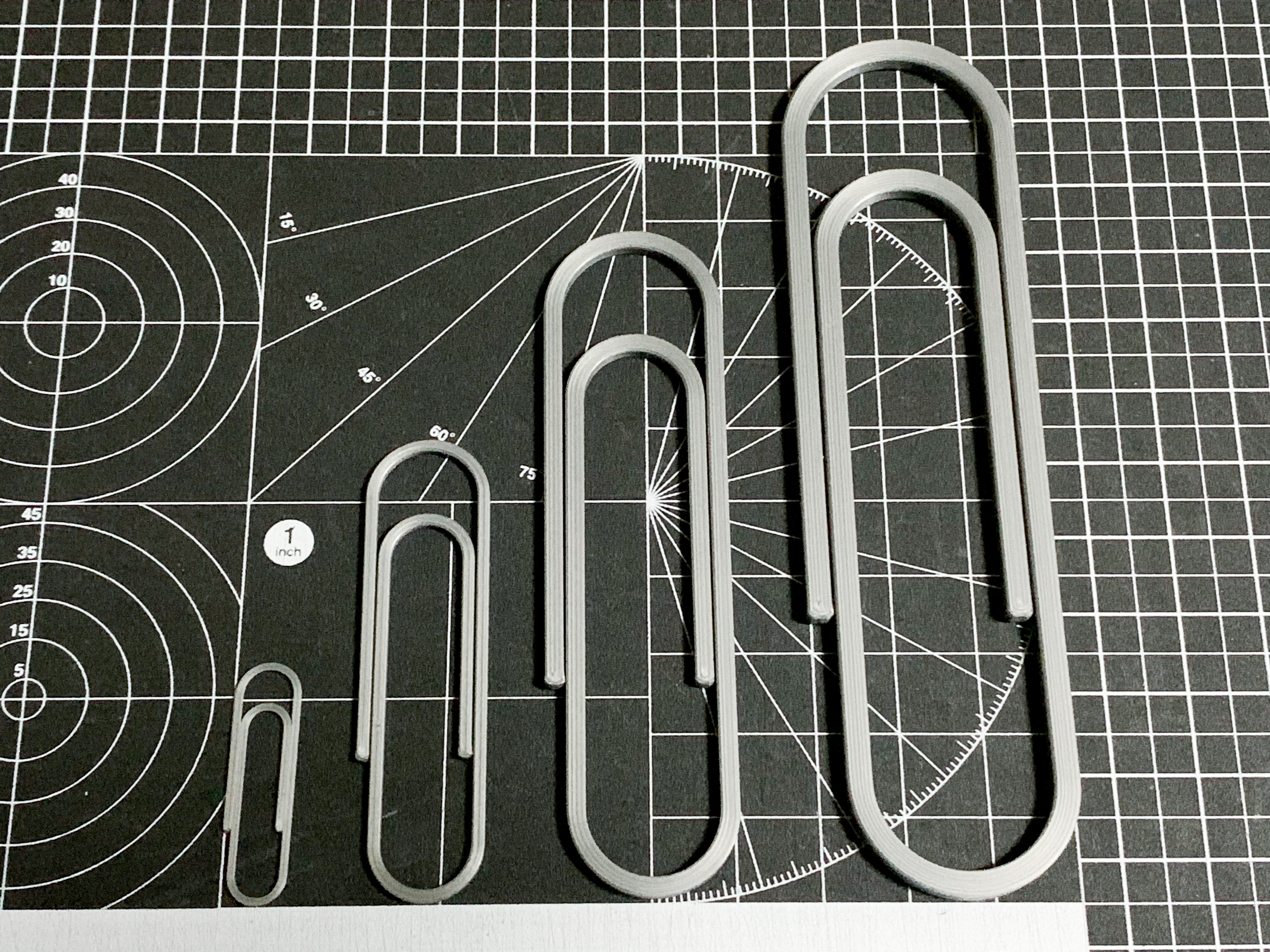 Miniatura 2 do modelo 3D Paper Clip