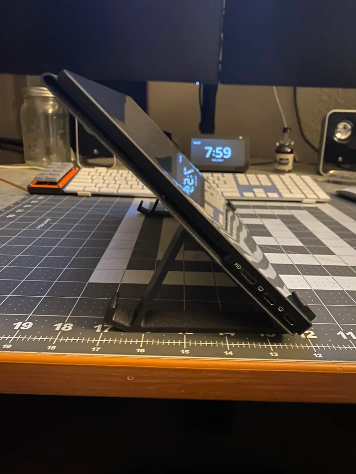 Free 3D file Monitor Arzopa A1 stand 15,6 🖥️・3D printable