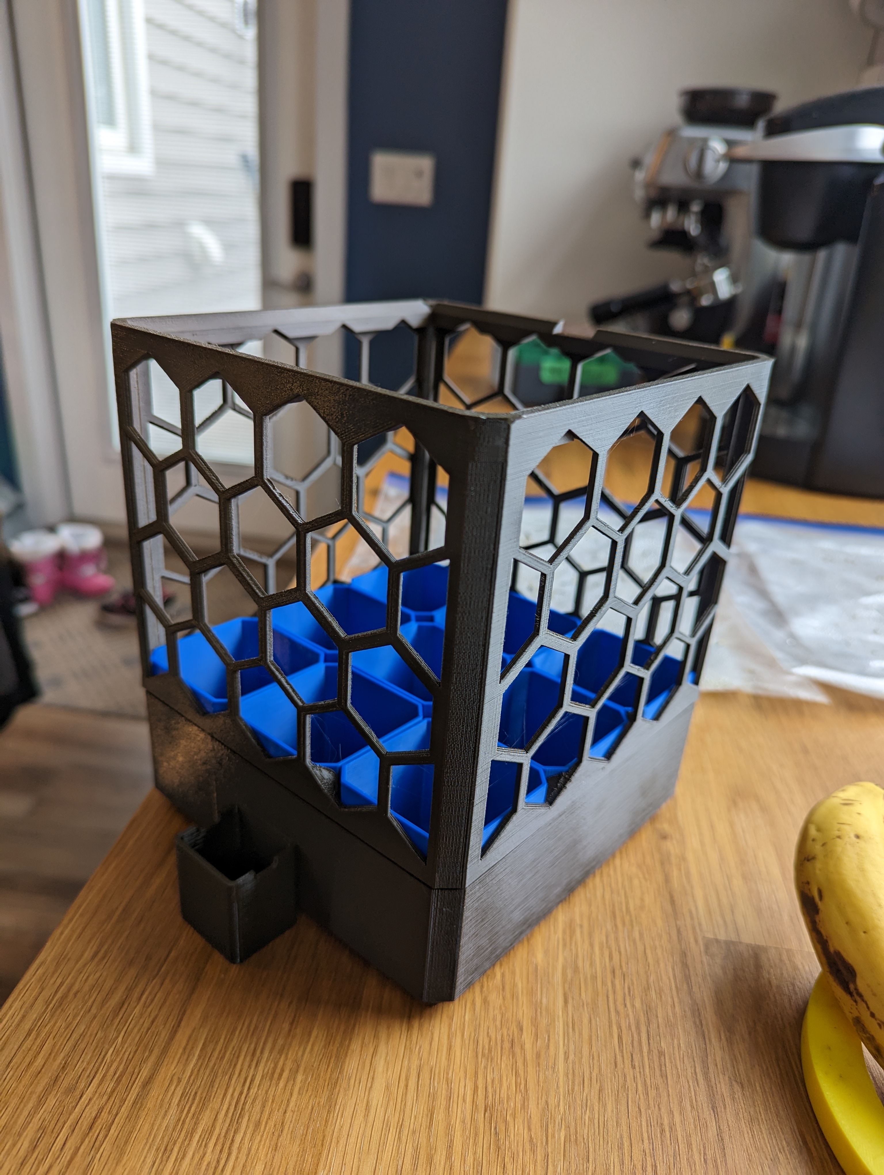 Sturdy Stacking Hexagon Cover - Vertical Extension