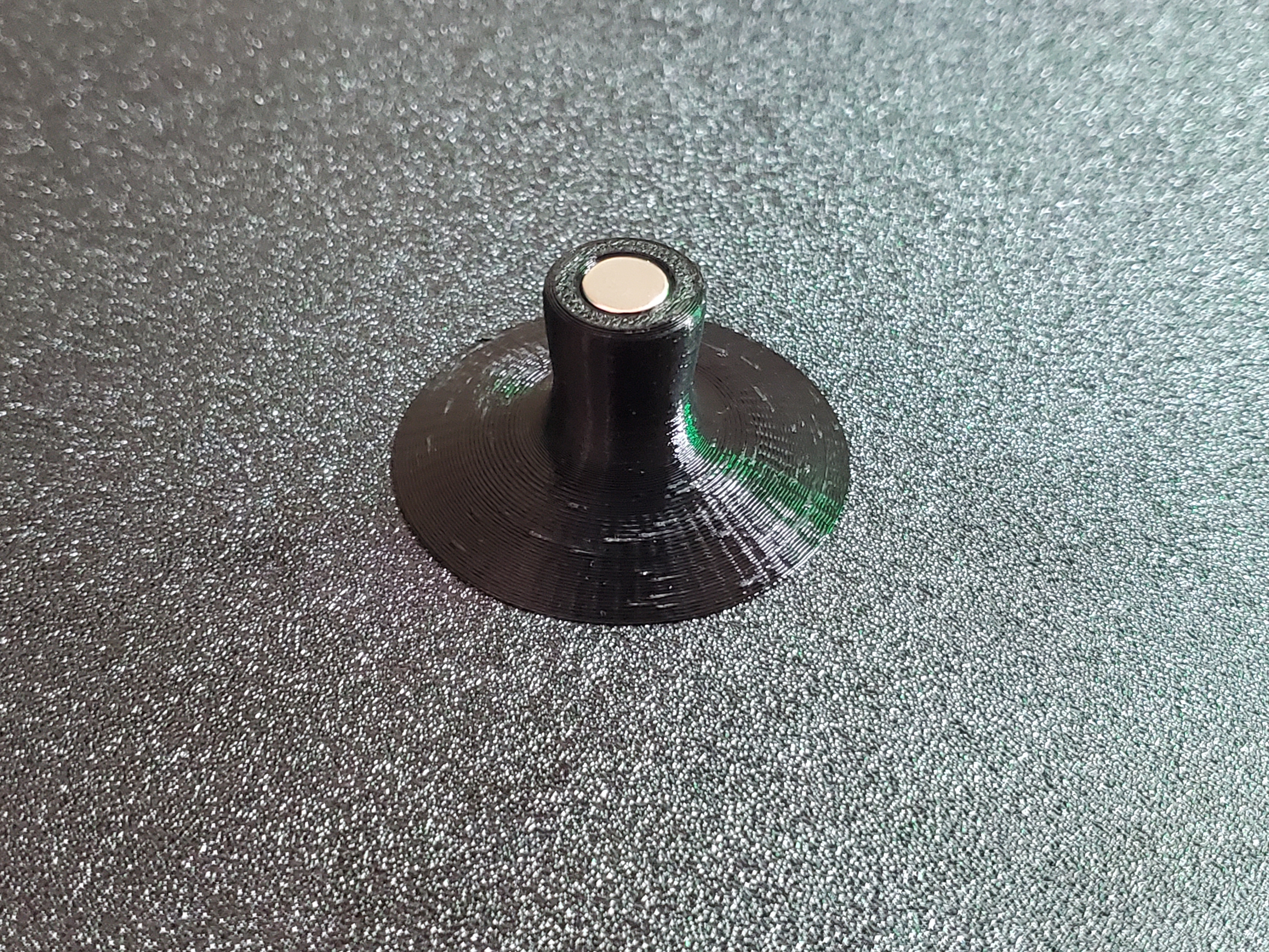 Thin layers scraper (tiny+ergonomic) (with magnet)