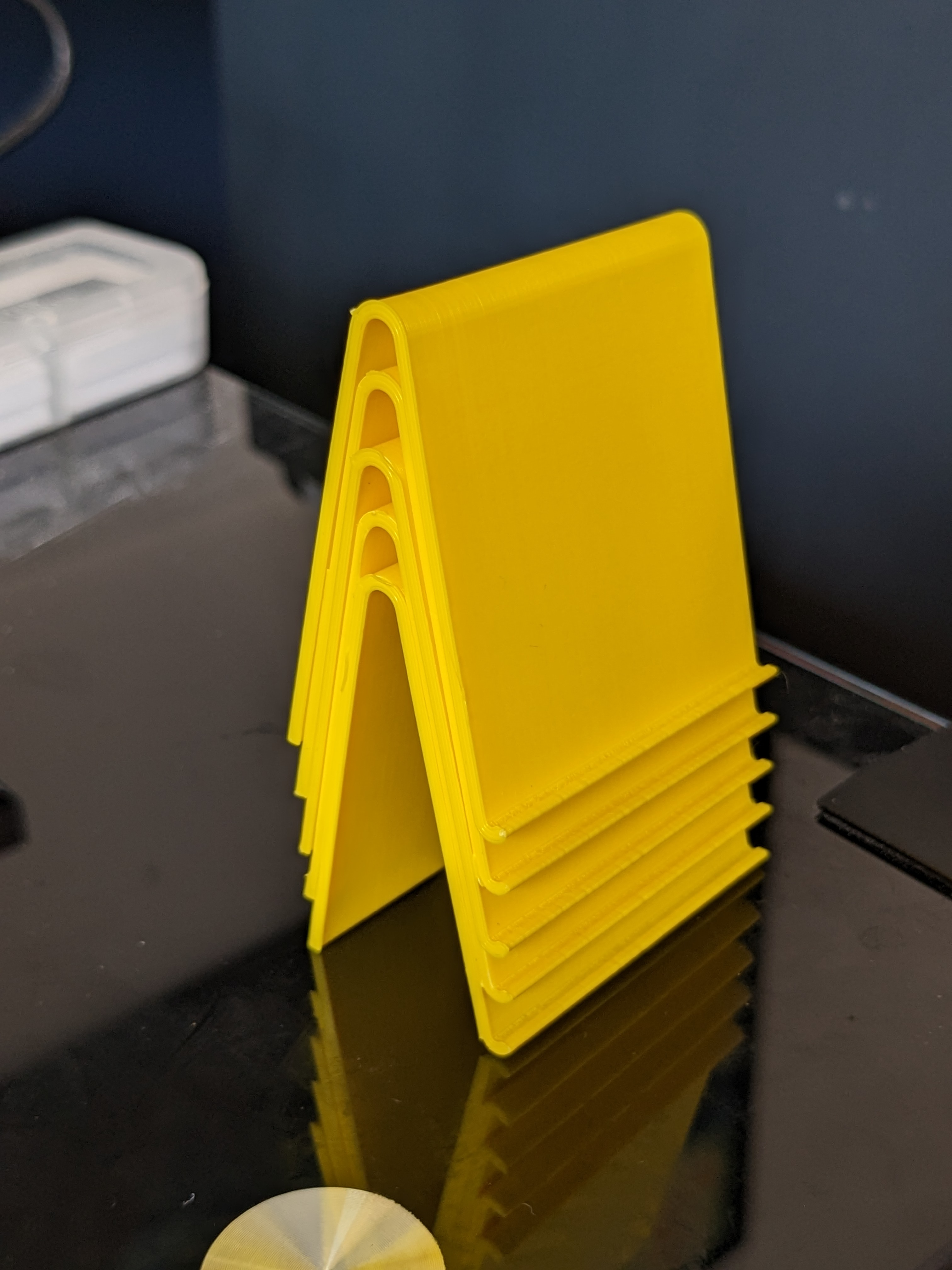 Miniatura 2 do modelo 3D Stackable Card Stand