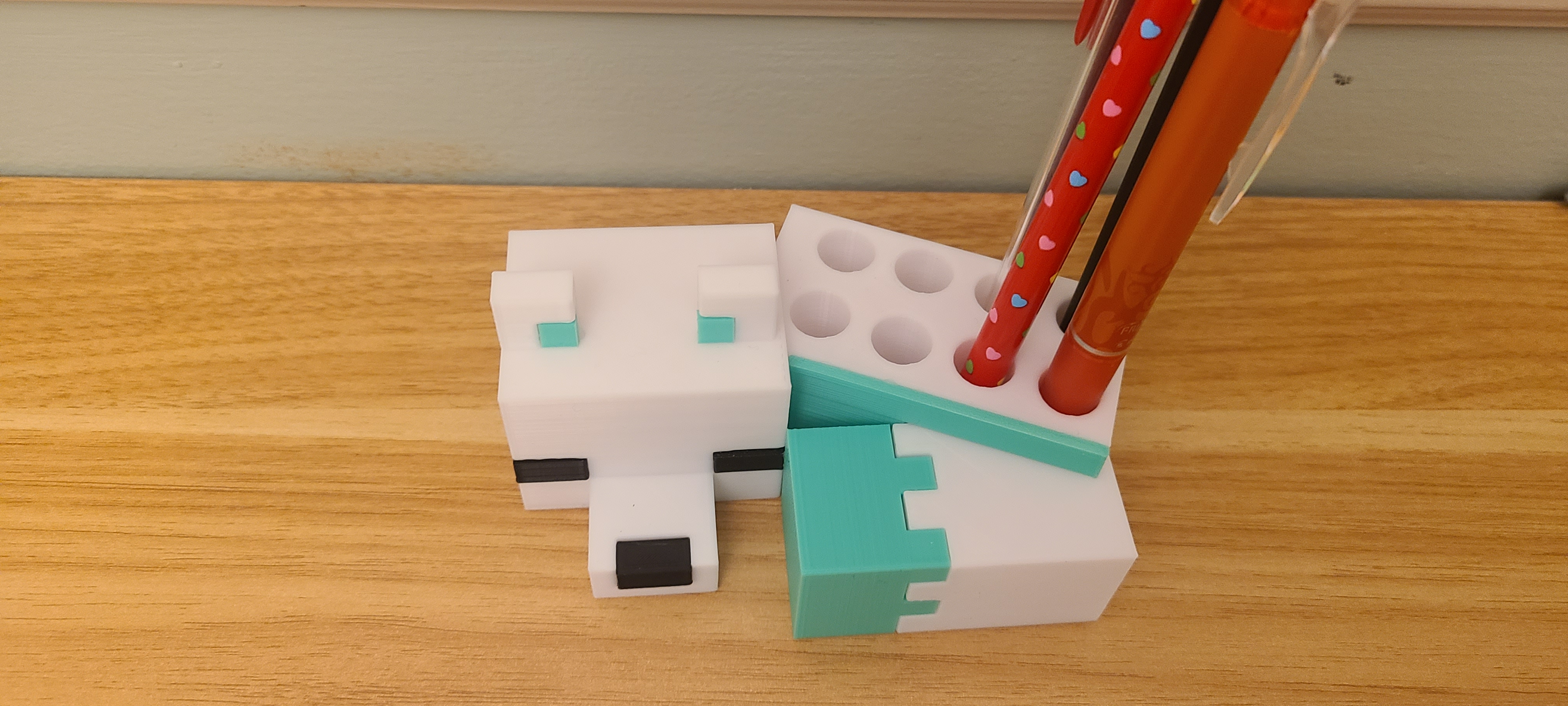 Sleeping Arctic Fox - pencil holder