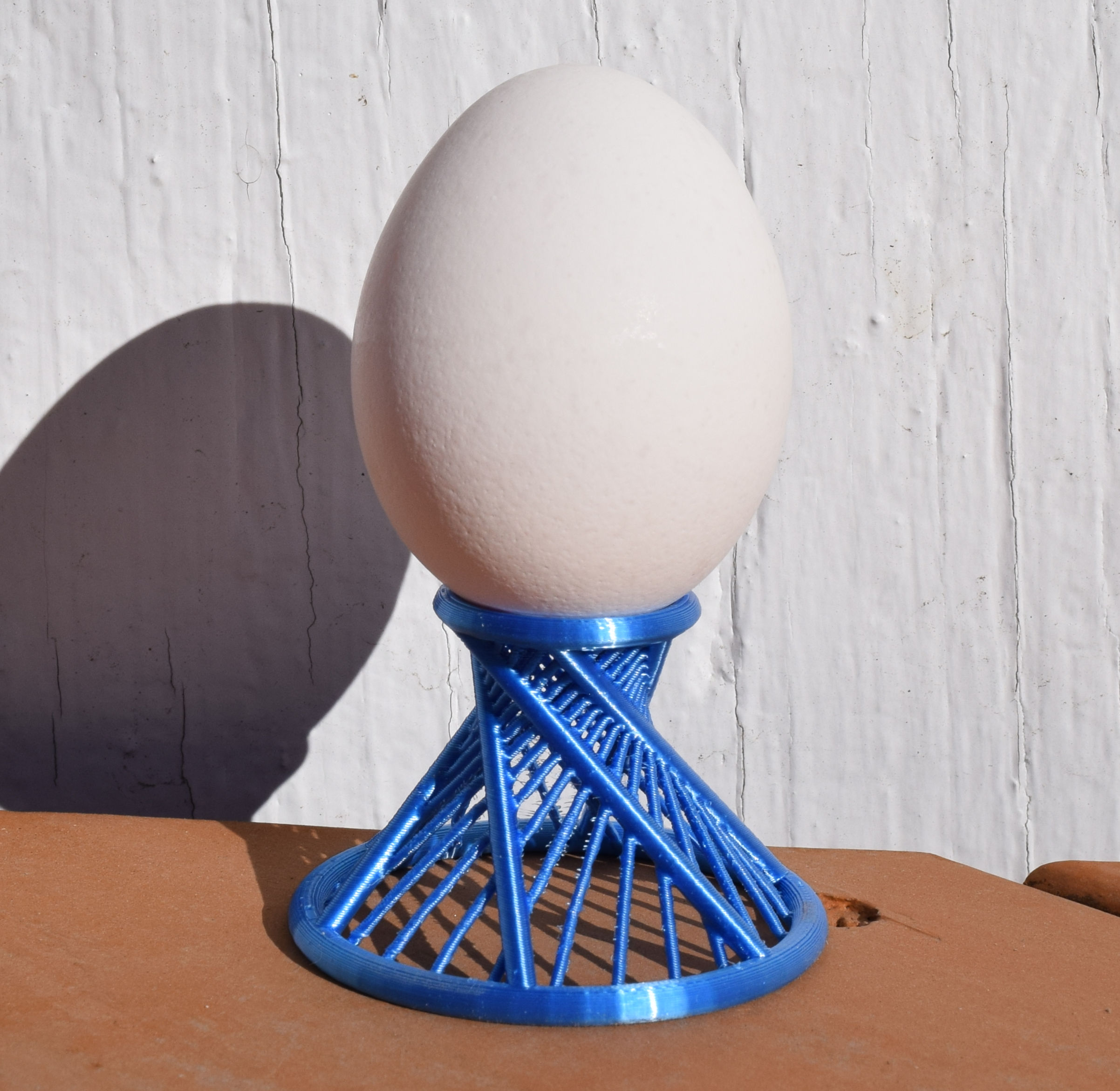 Miniatura 2 do modelo 3D Easter Egg Holder - Group 6 (OpenSCAD)
