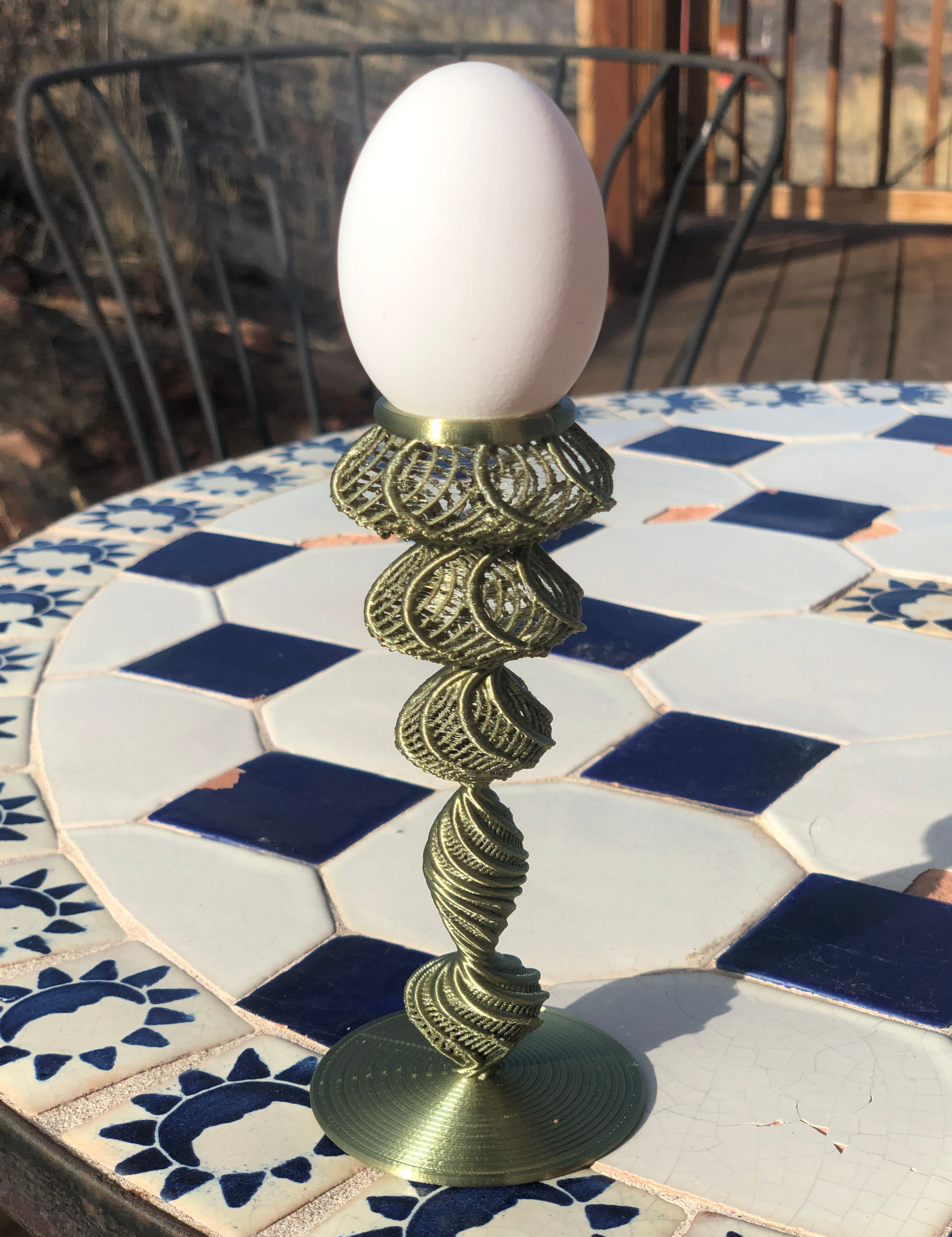 Miniatura 5 do modelo 3D Easter Egg Holder - Group 6 (OpenSCAD)