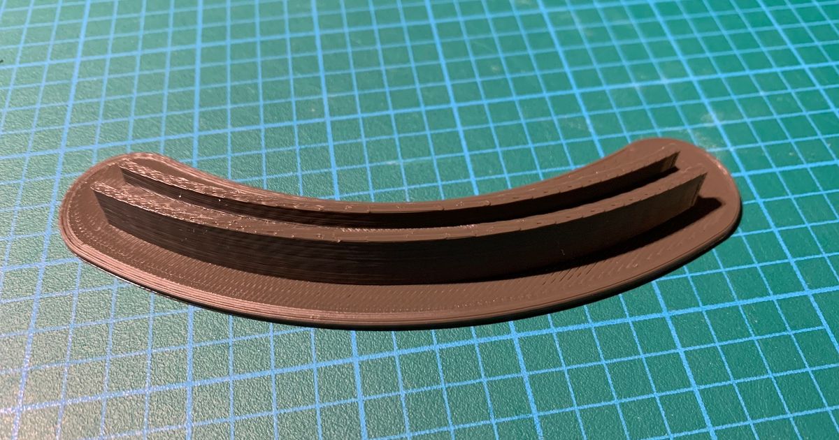 Curved Lithophane Stand (100mm) by Dark Squirrel Designs Download