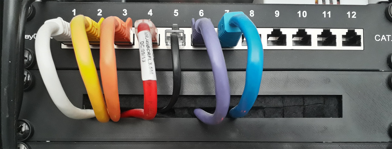 1U Brush Strip Horizontal 10" Rack Cable