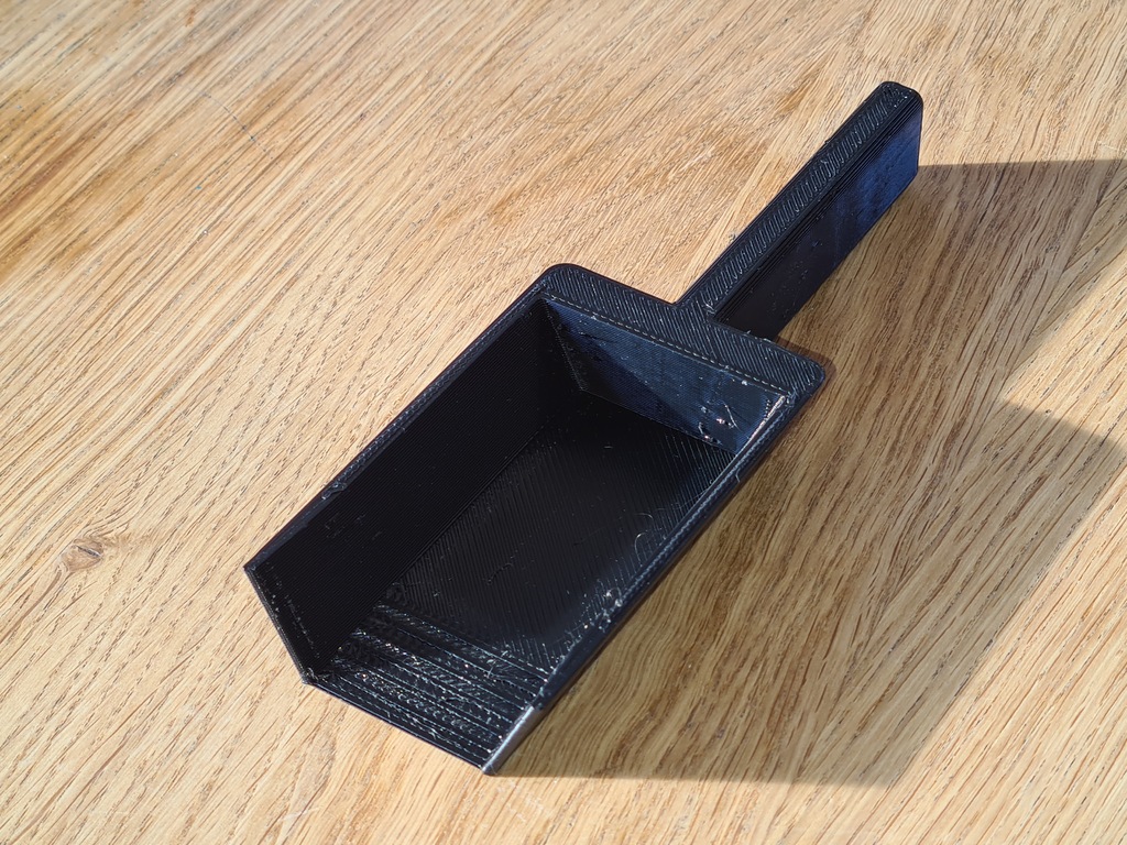 Garden Scoop / Hand Shovel