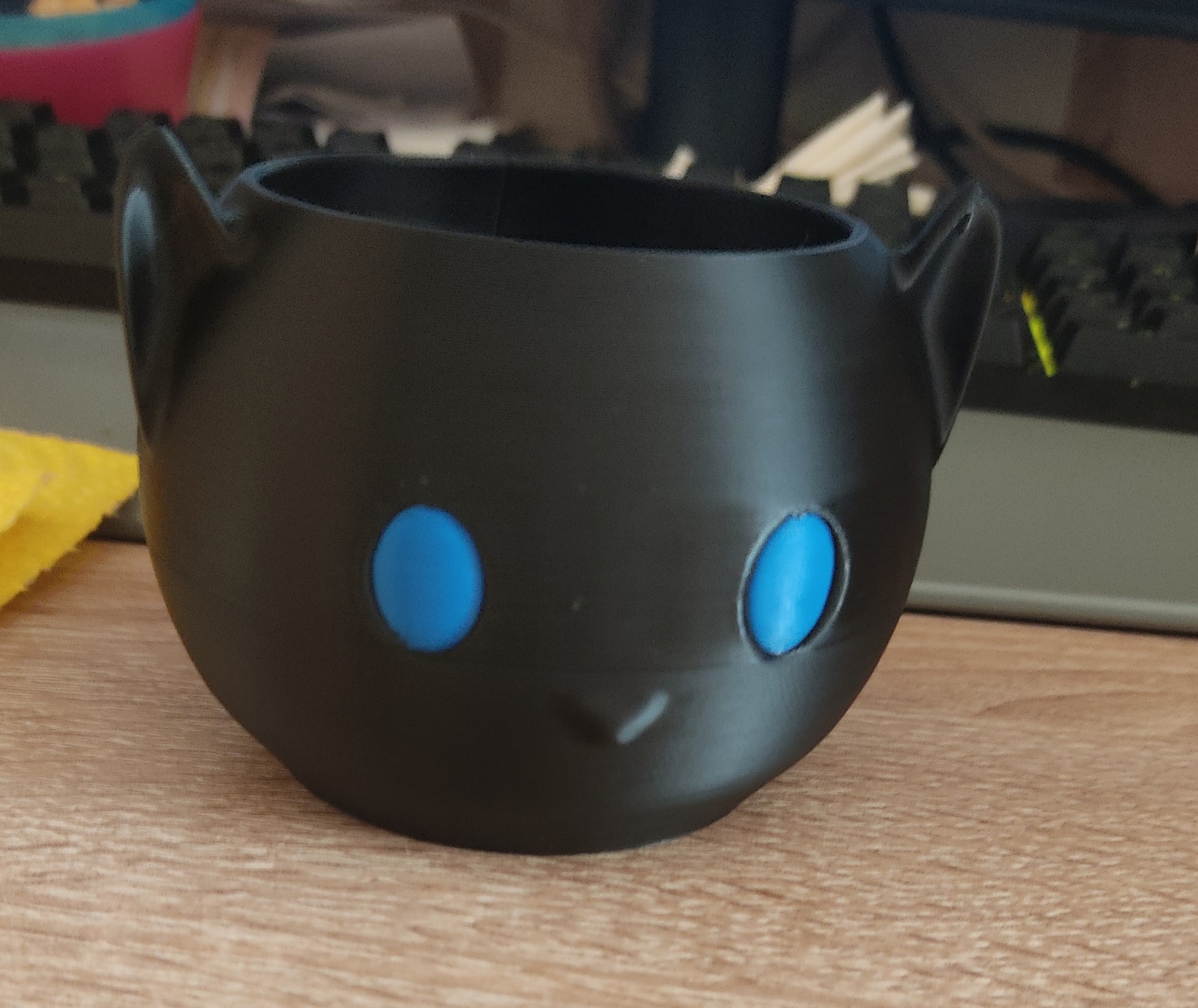cat planter 45 deg. 3D model thumbnail