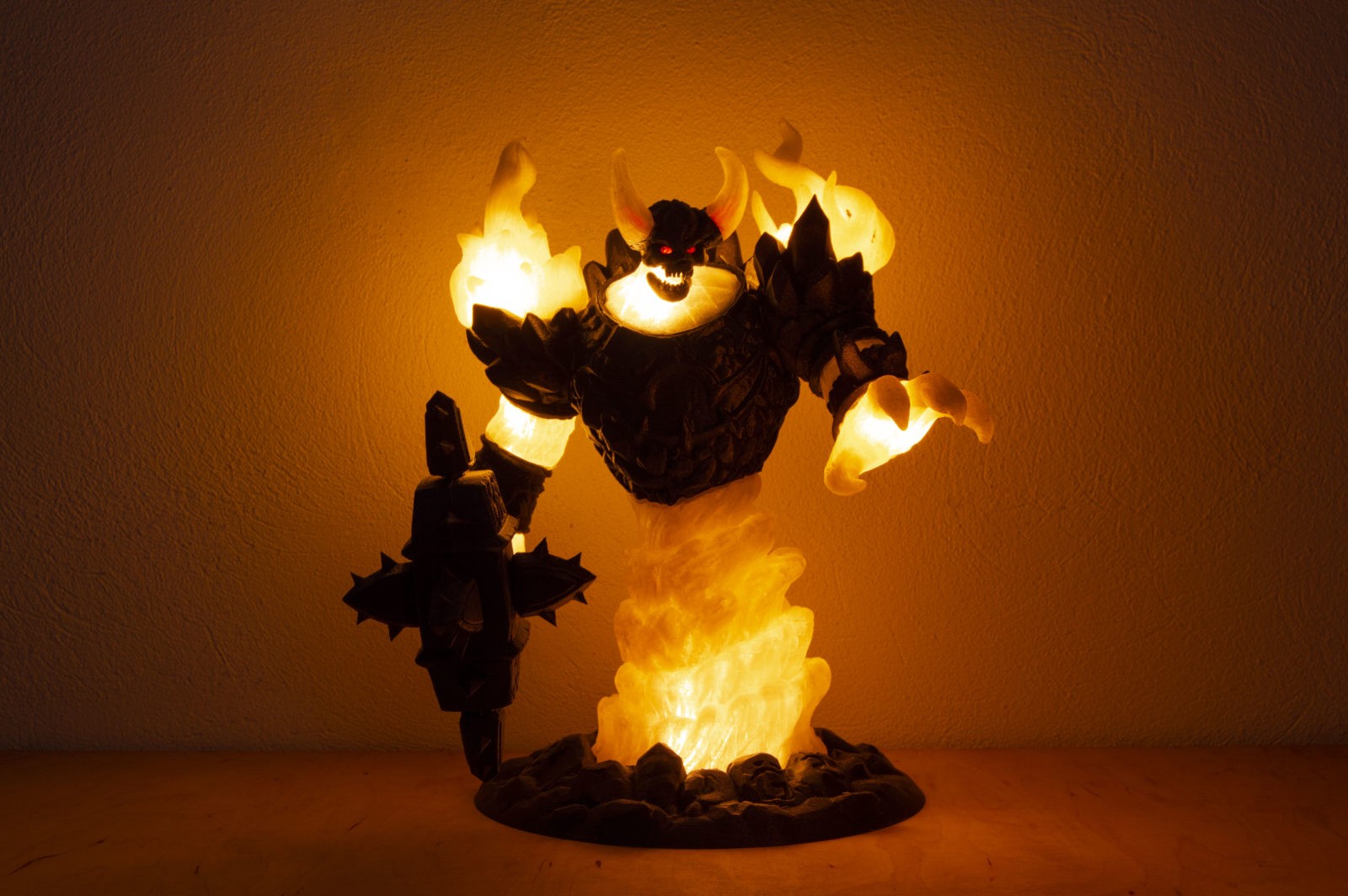 Firelord Figure and Lamp - Ragnaros