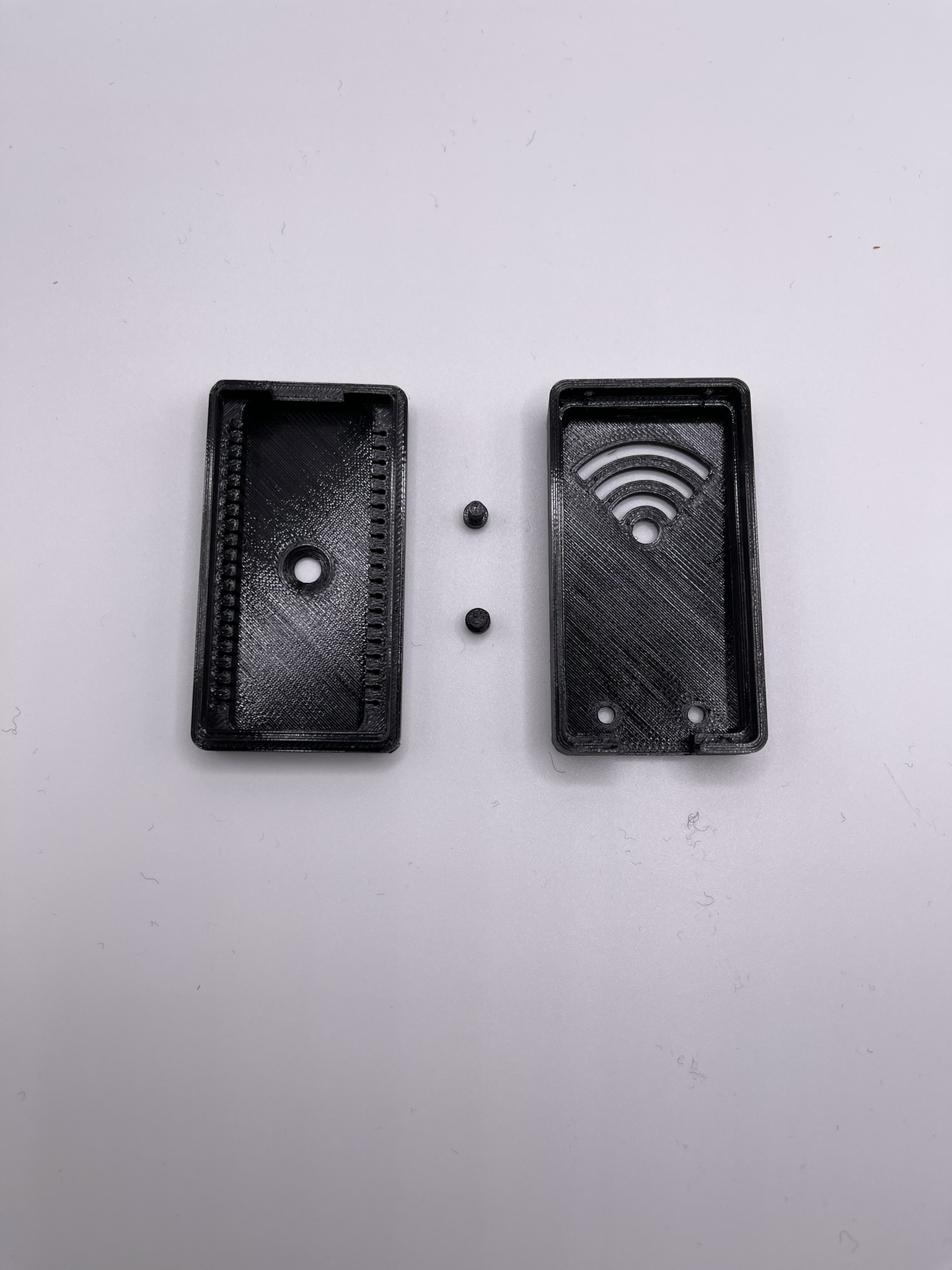 esp32case with countersunk mounting screw hole by dick Download free STL model