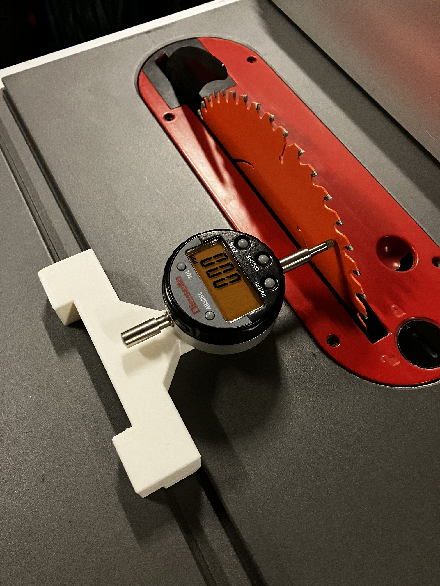 Milwaukee Table Saw (FTS210) miter slot gauge adaptor