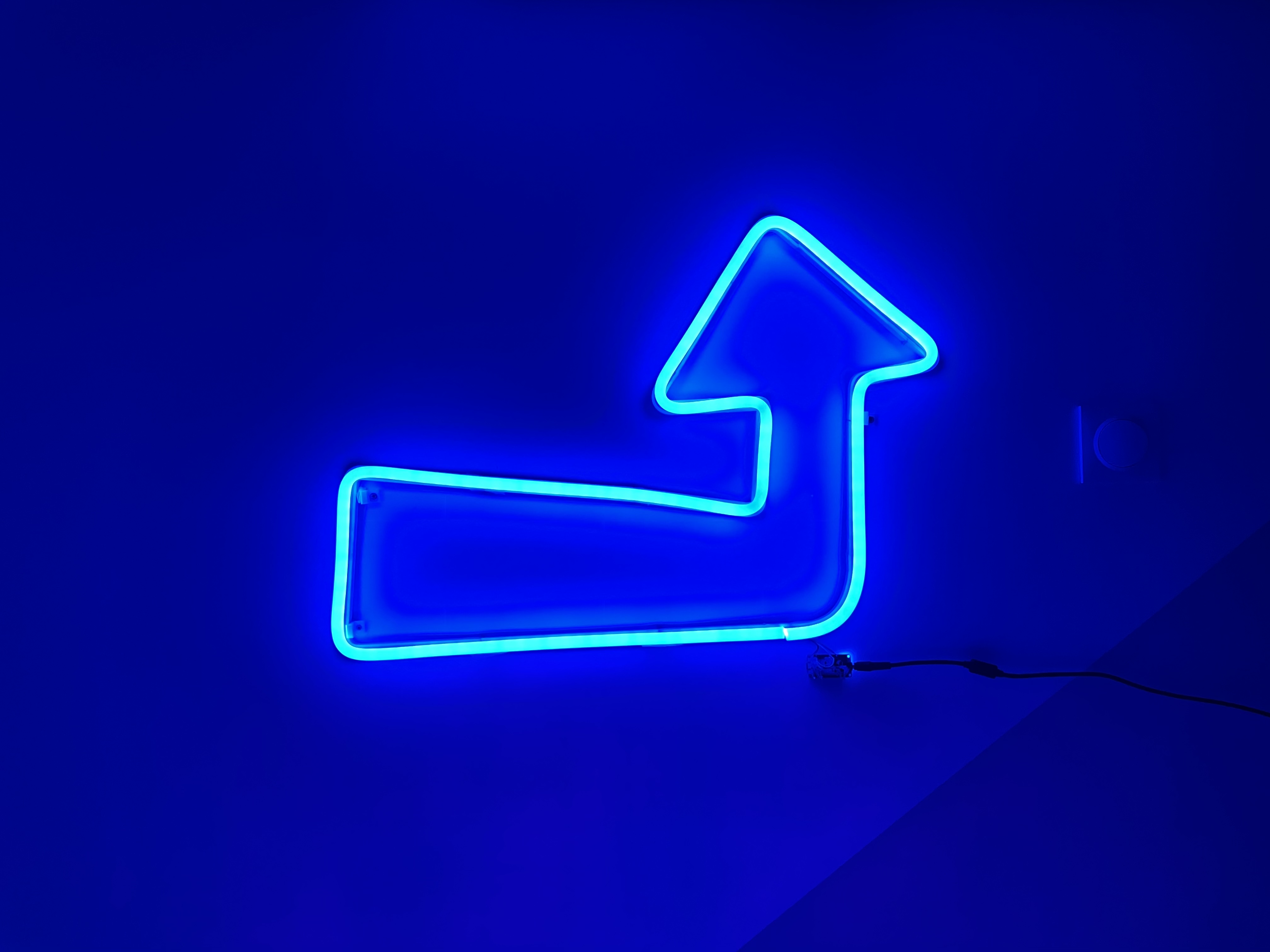 Neon Arrow Sign (Using wLED) by Tigersmash | Download free STL model ...