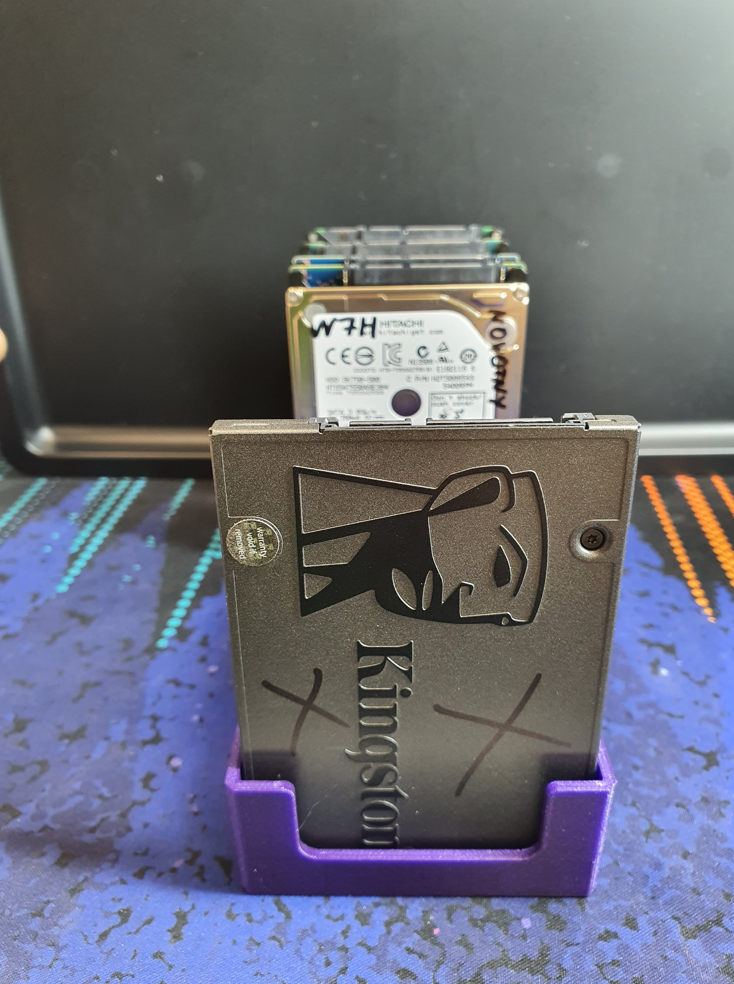 Disk organizer by zobarlp Download free STL model