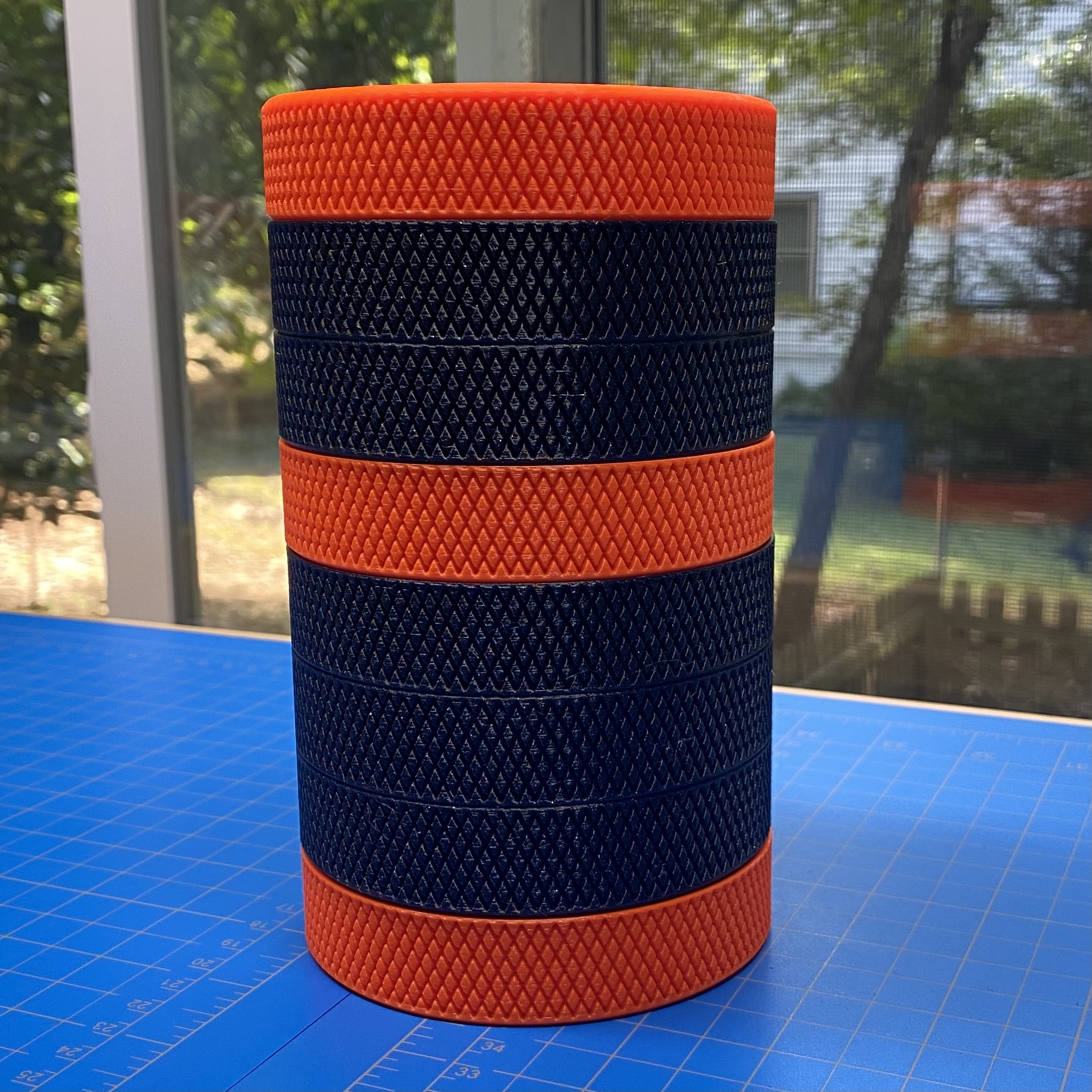 Miniatura 7 do modelo 3D Knurled Container Modular Threaded Stackable