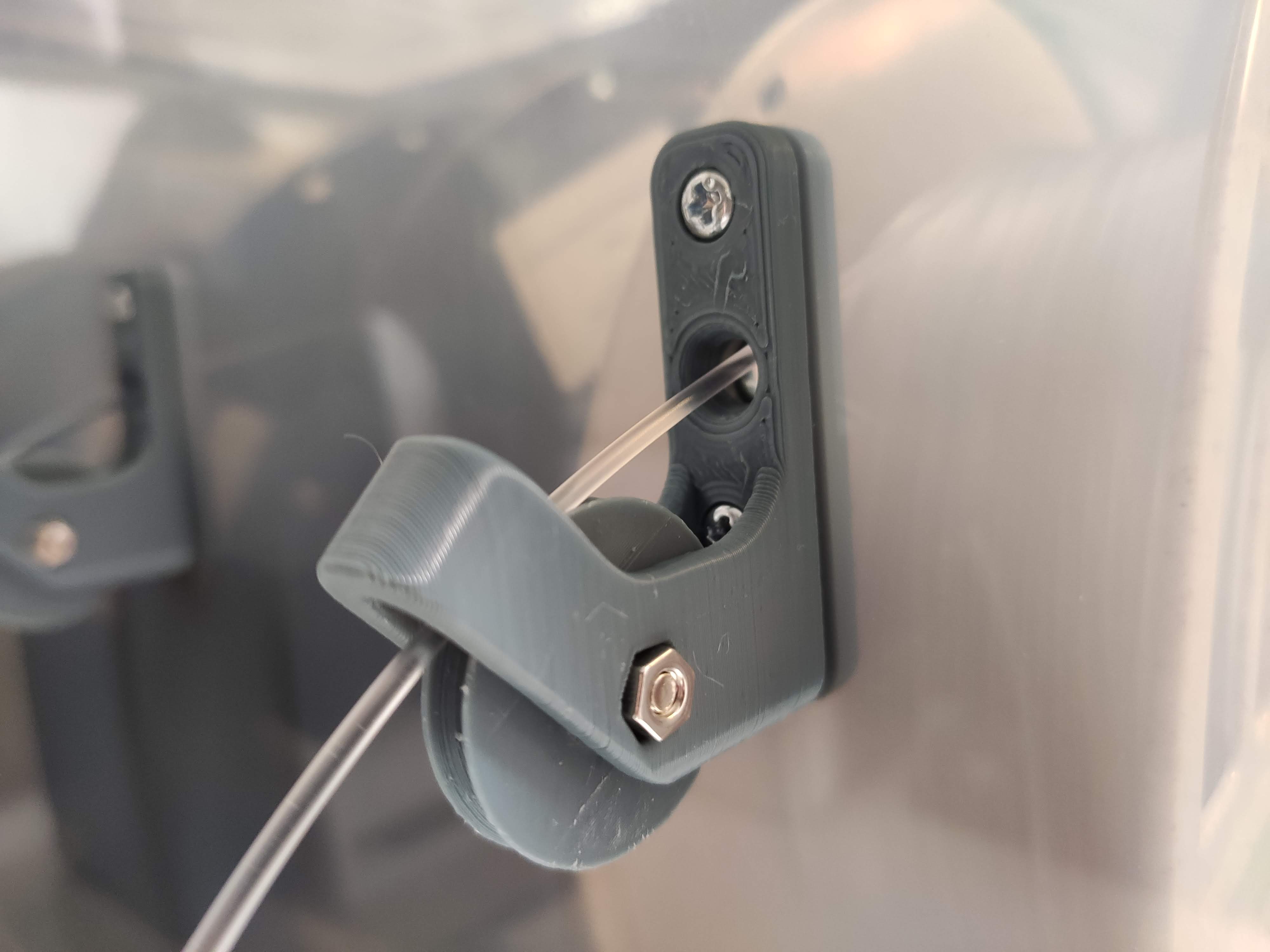 Simple Filament Guide with Roller by dimeman Download free STL model