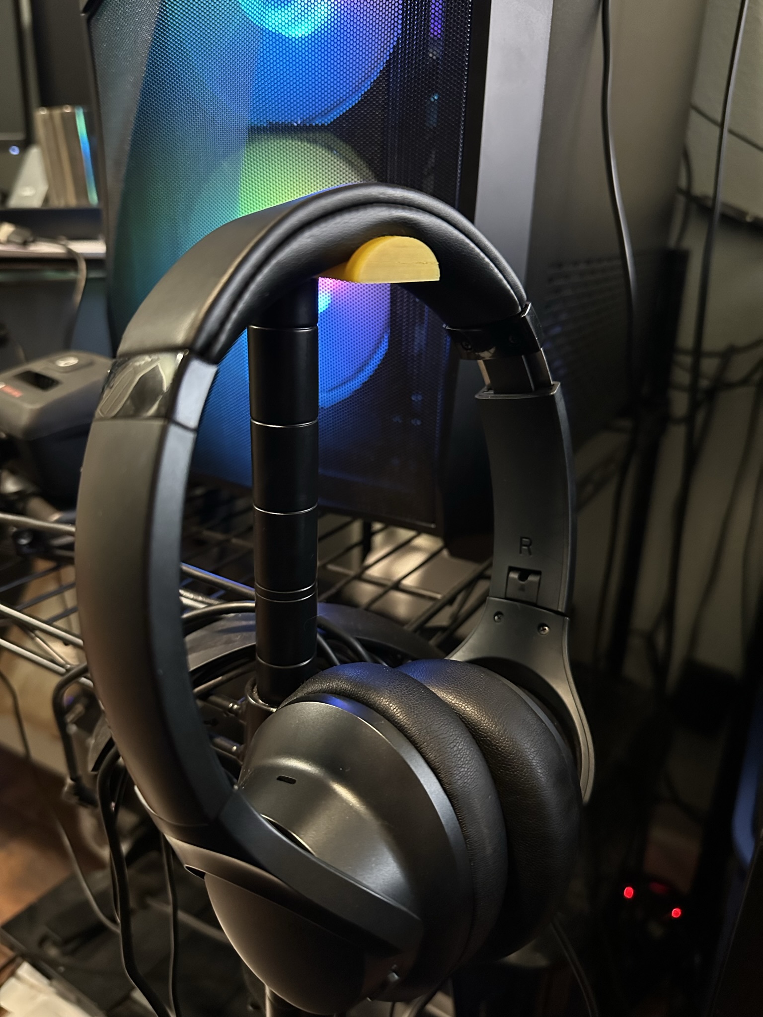 Headset Hook for wire rack post