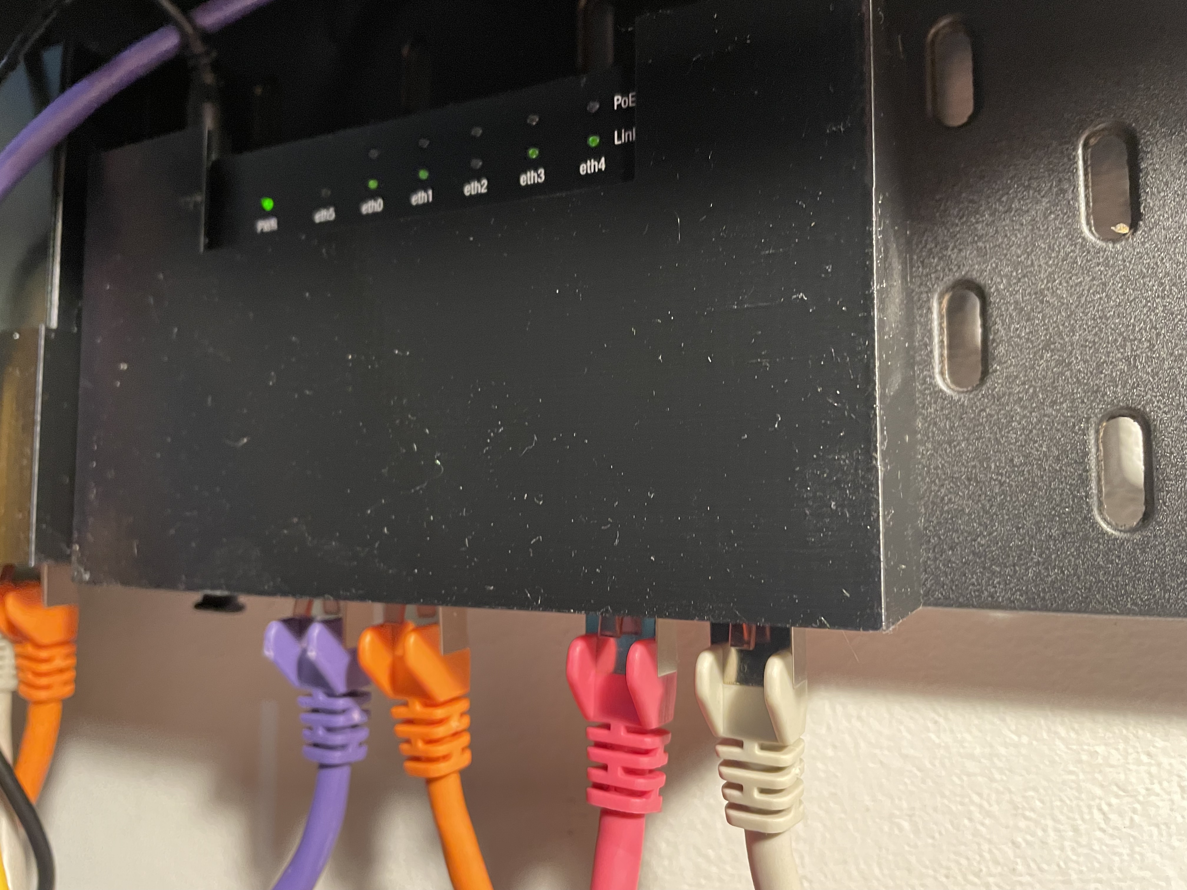Ikea Skadis - Ubiquiti EdgeRouter X SFP stand