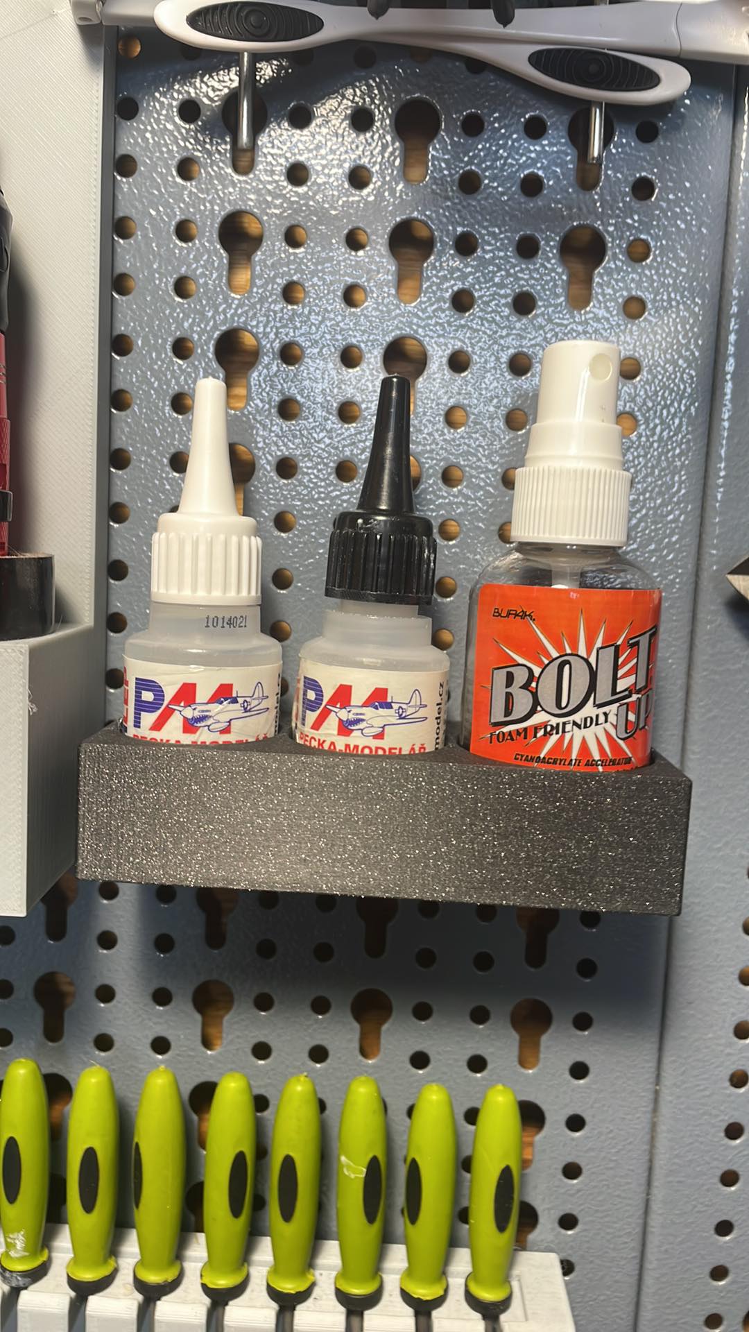 Super glue and activator holder Kupper Pegboard (Hornbach) by Lmasek