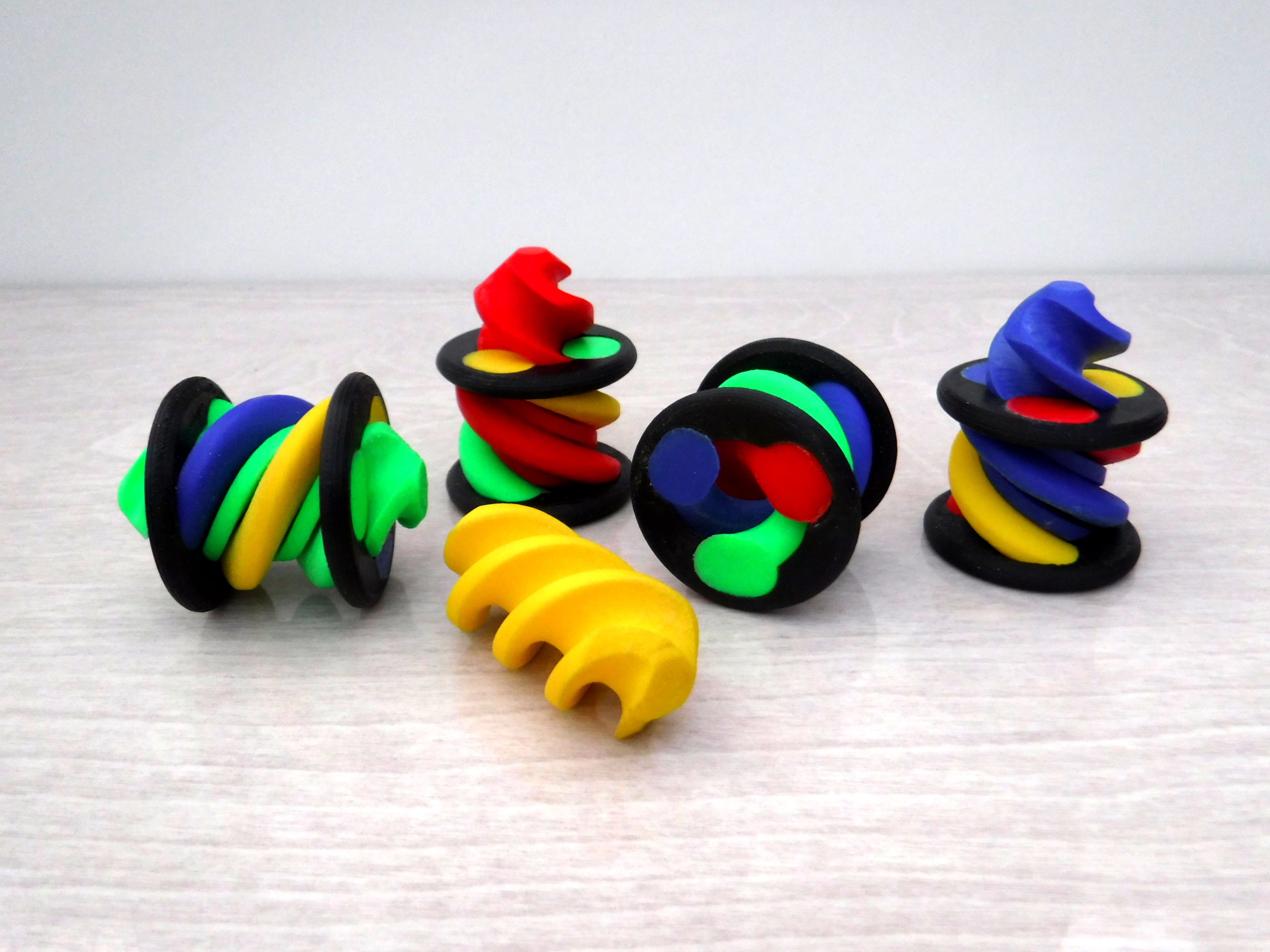 Candy Stripe Shuttle Passthrough Fidget