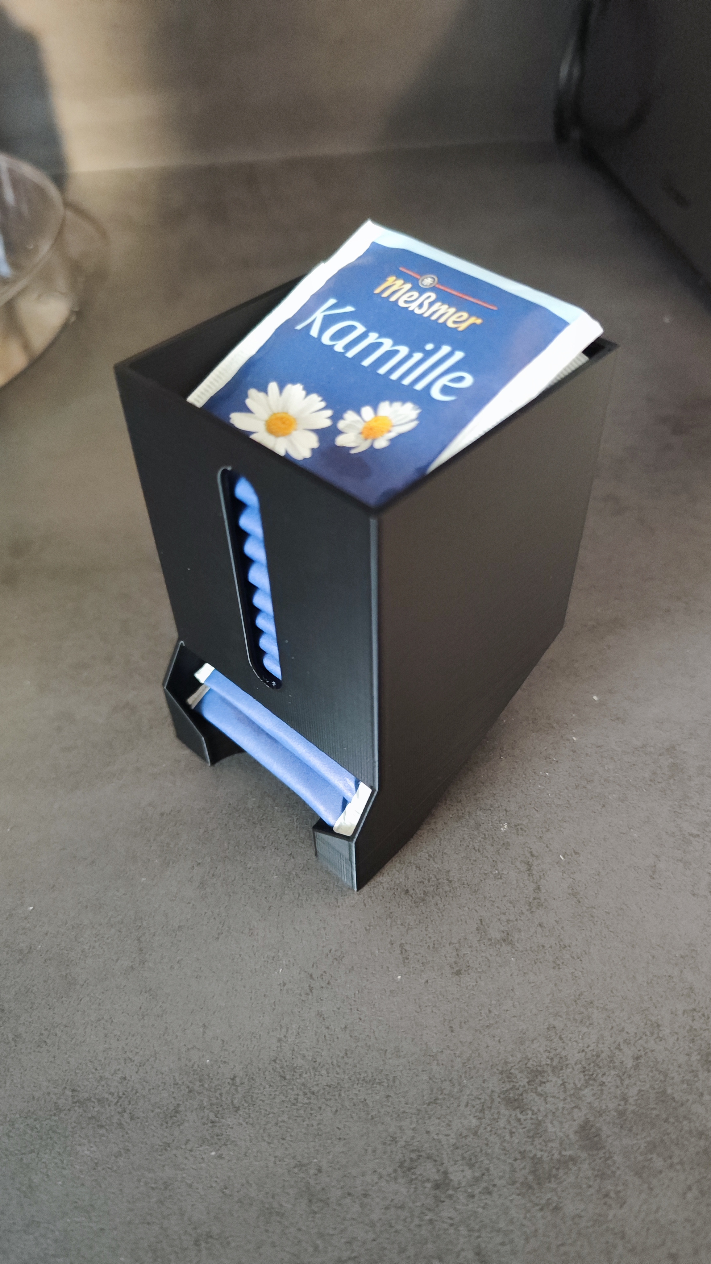 Tea Dispenser