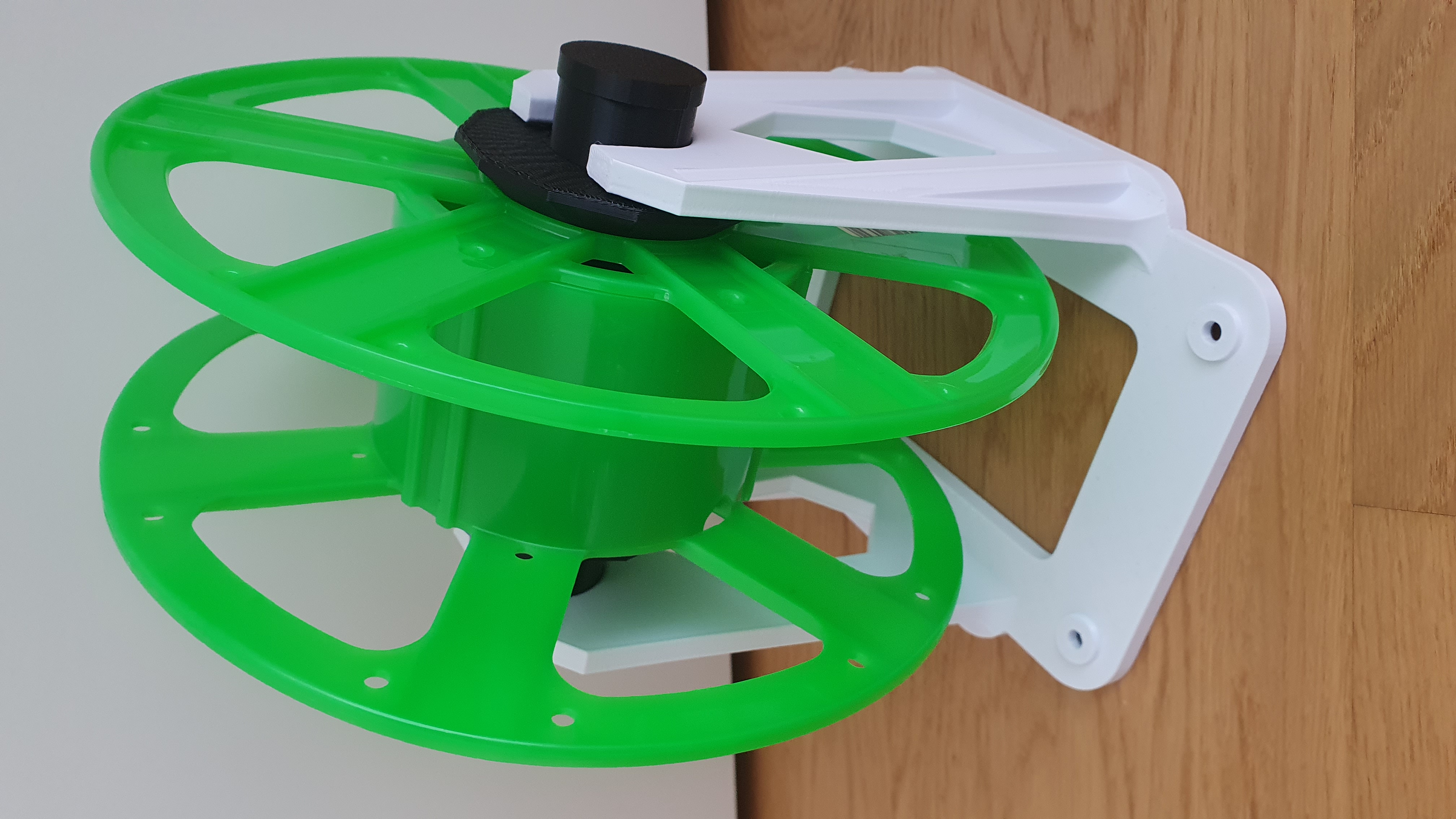 Miniatura 3 do modelo 3D Spooler axis that does not require an adapter-disk