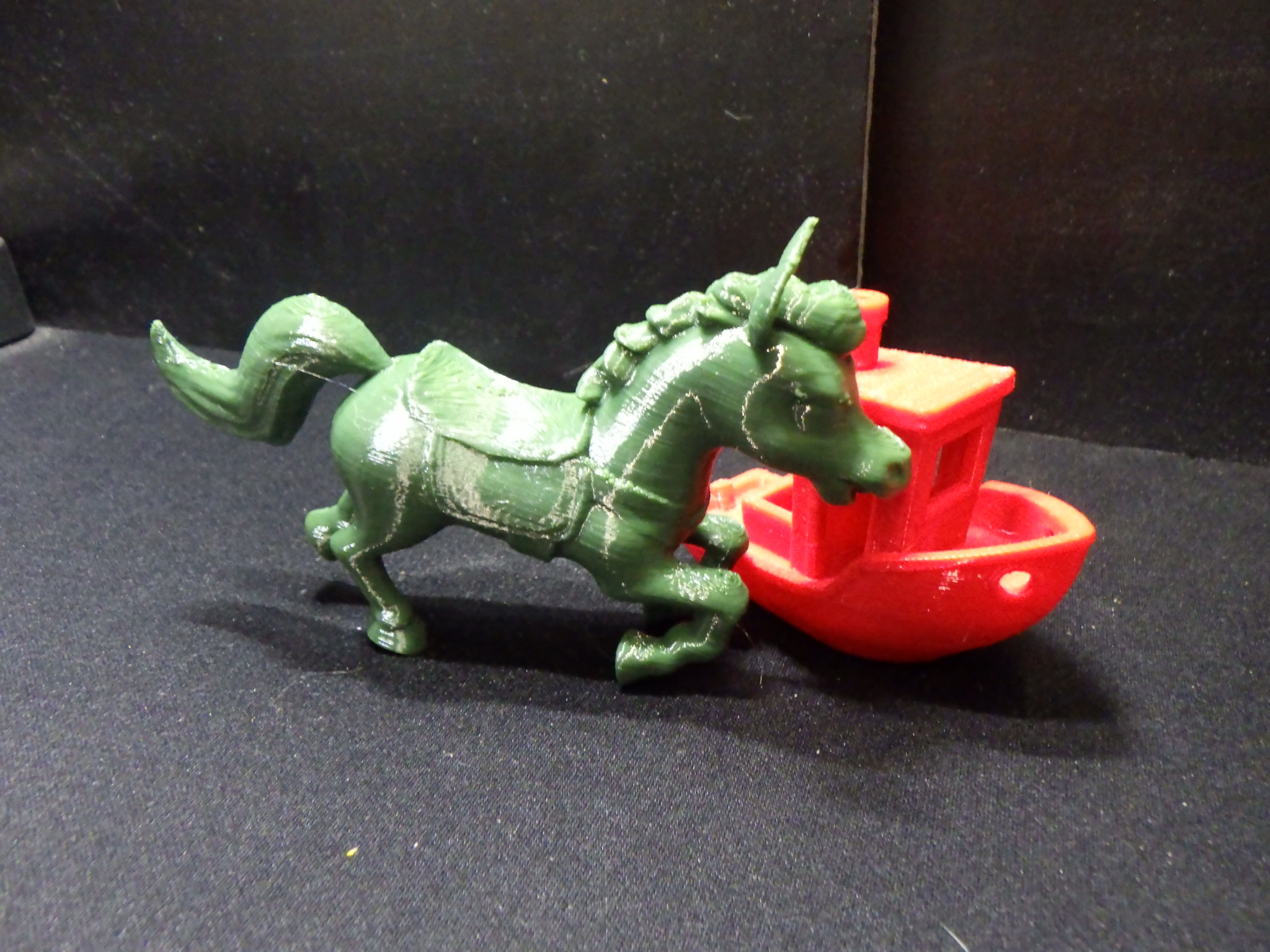 Donkey in carousel pose. — miniatura 3