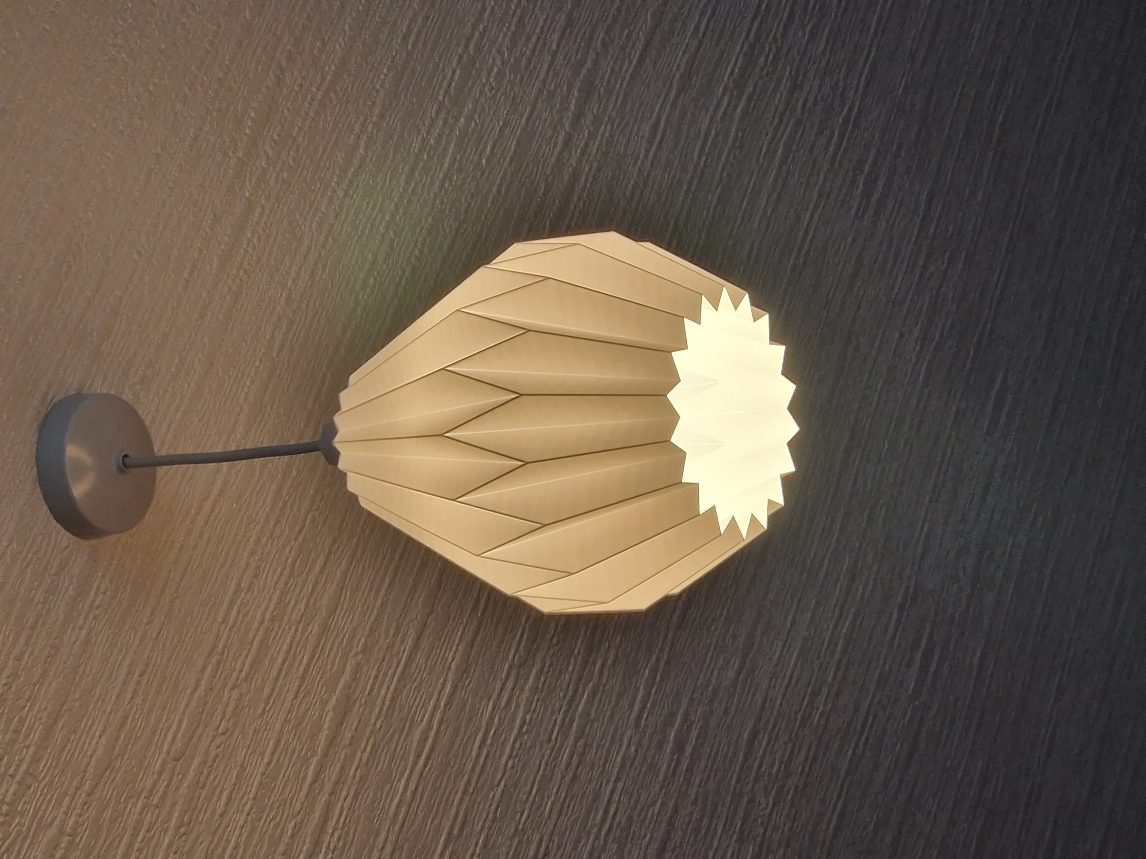 Angular lampshade