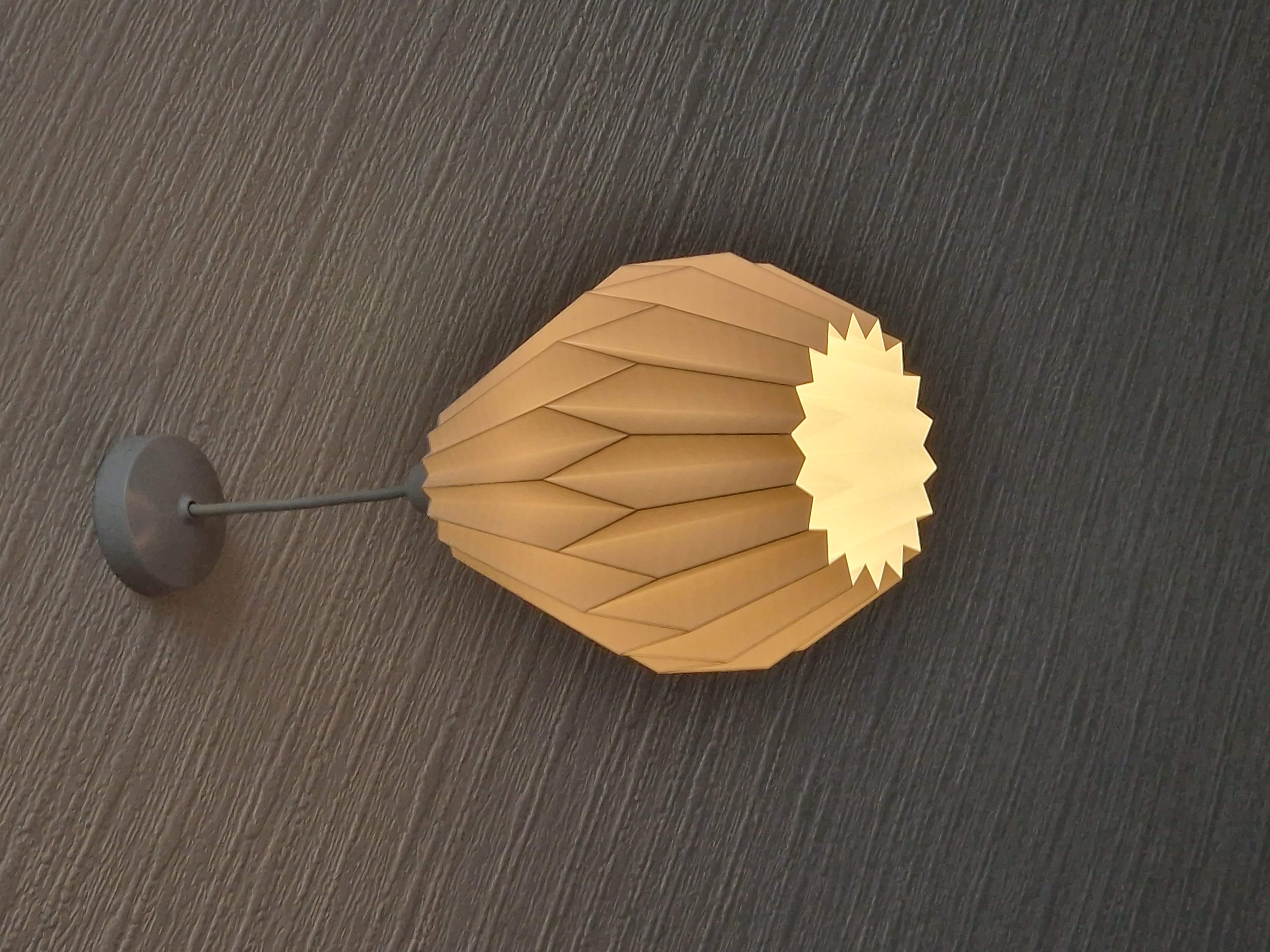 Miniatura 4 do modelo 3D Angular lampshade