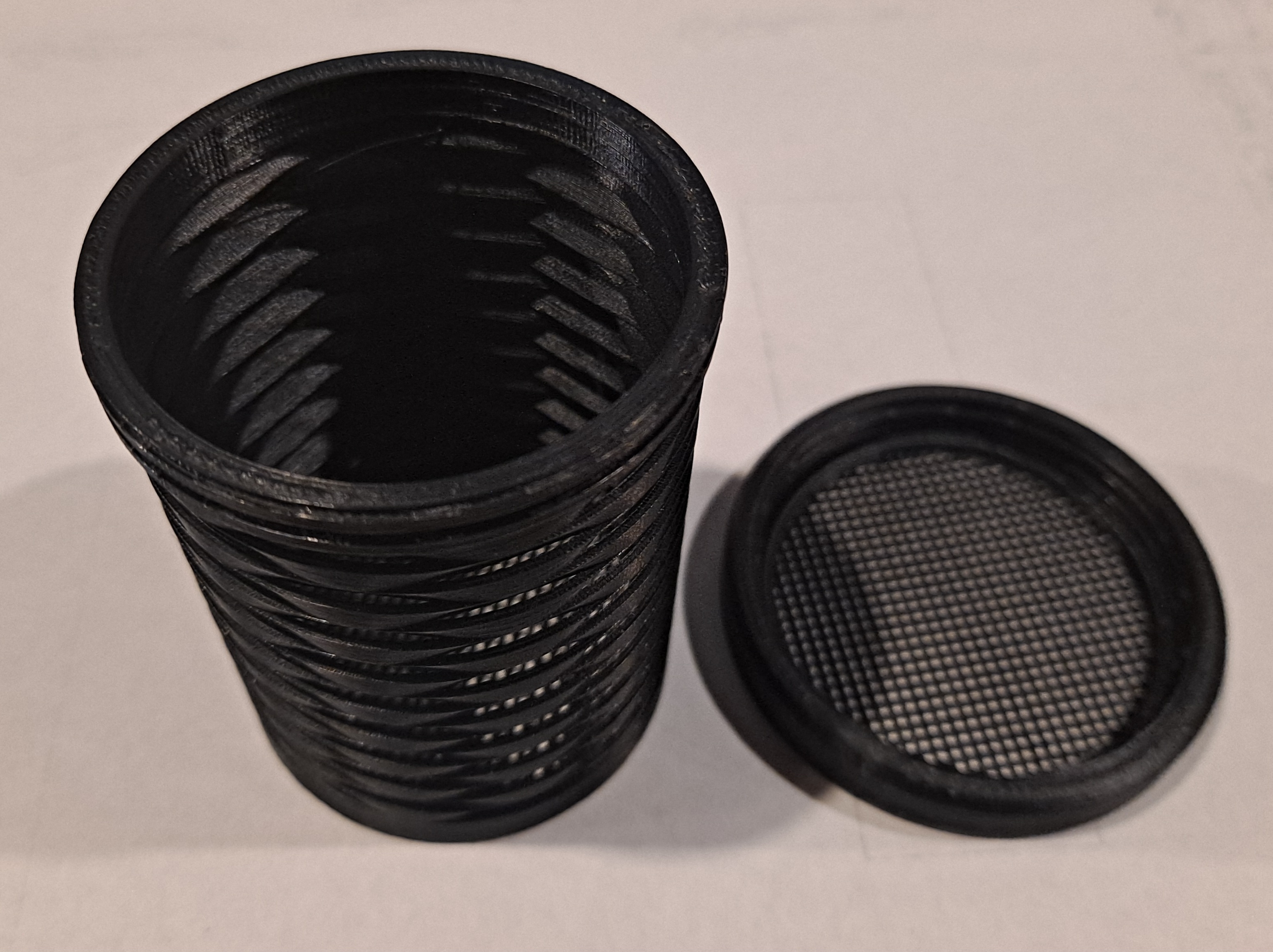 Filament spool desiccant cylinder by BTuck Download free STL model