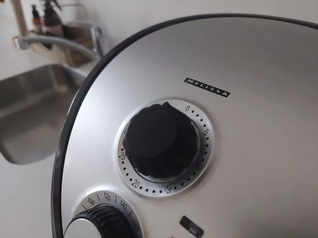 Air fryer knob