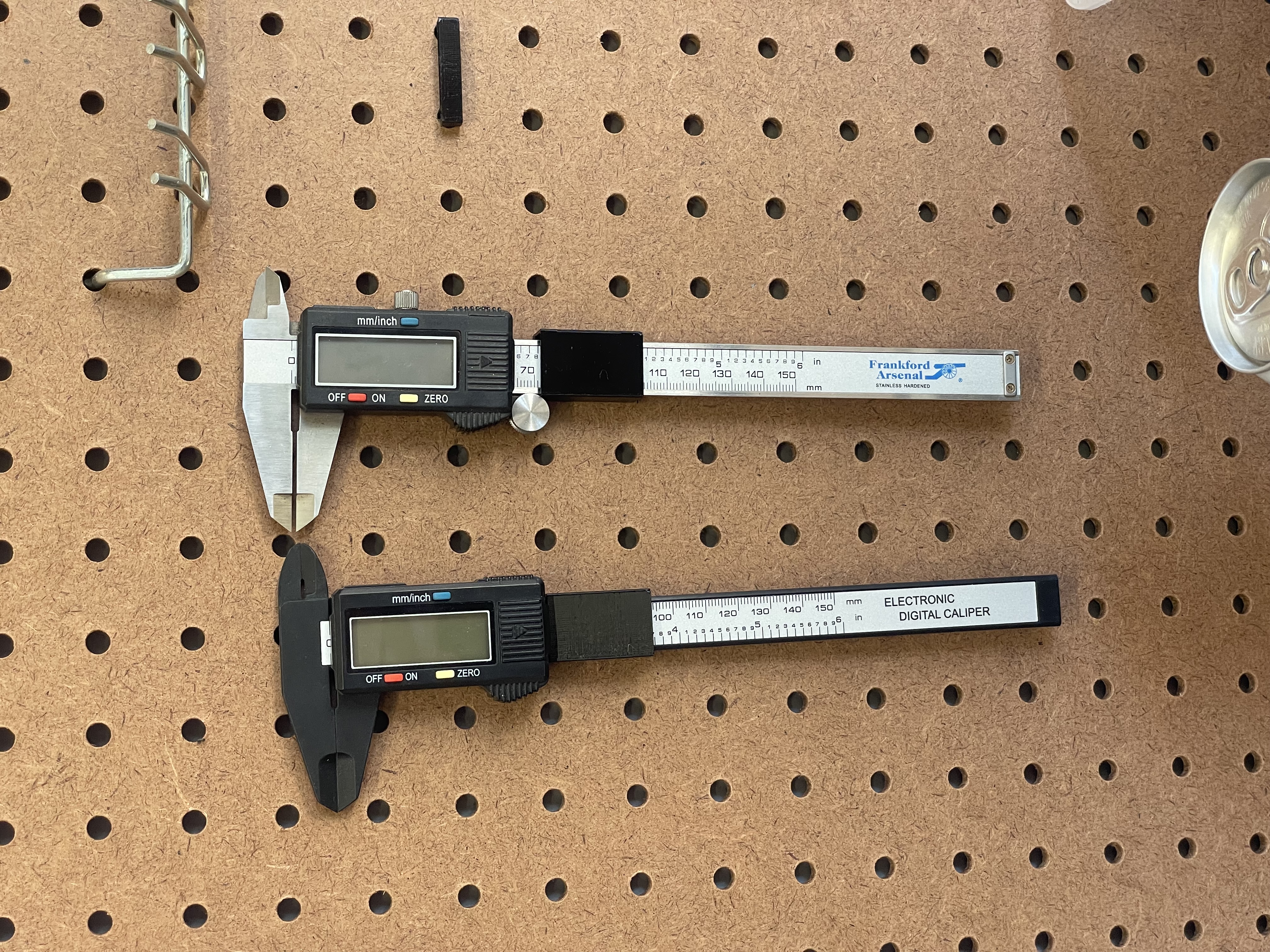 Micrometer Pegboard Holster — miniatura 2