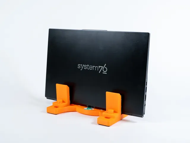 Customizable vertical laptop stand