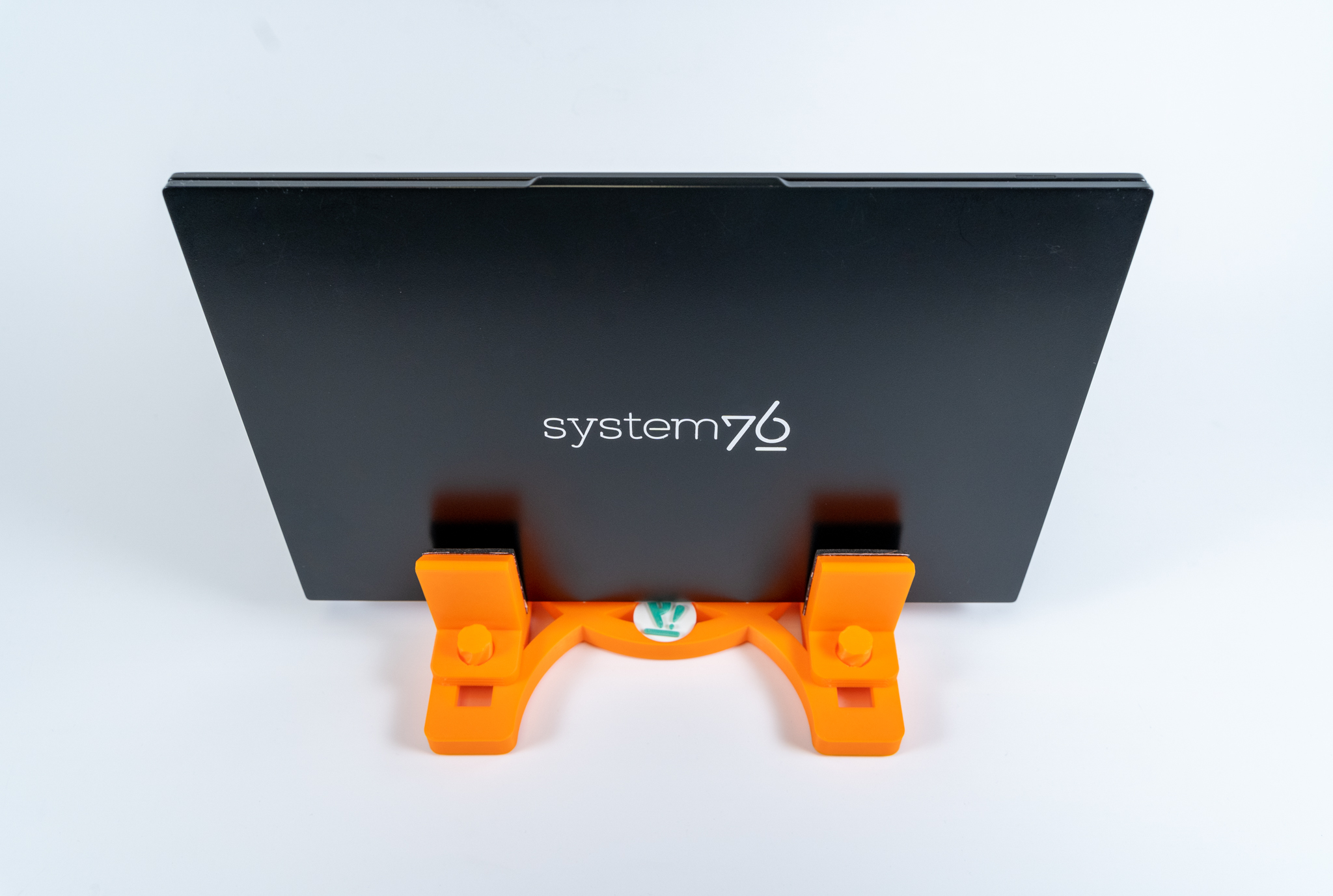 Miniatura 5 do modelo 3D Customizable vertical laptop stand