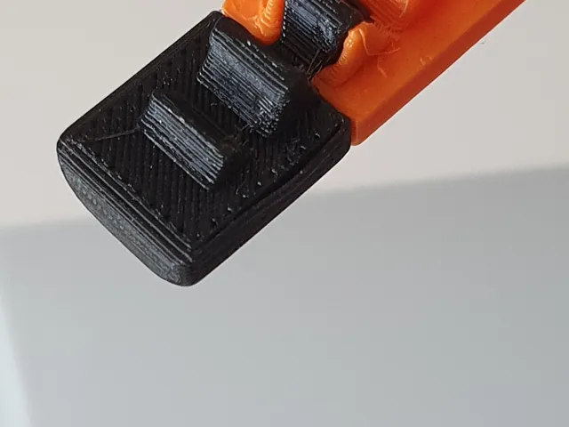 Quieter rewinder track