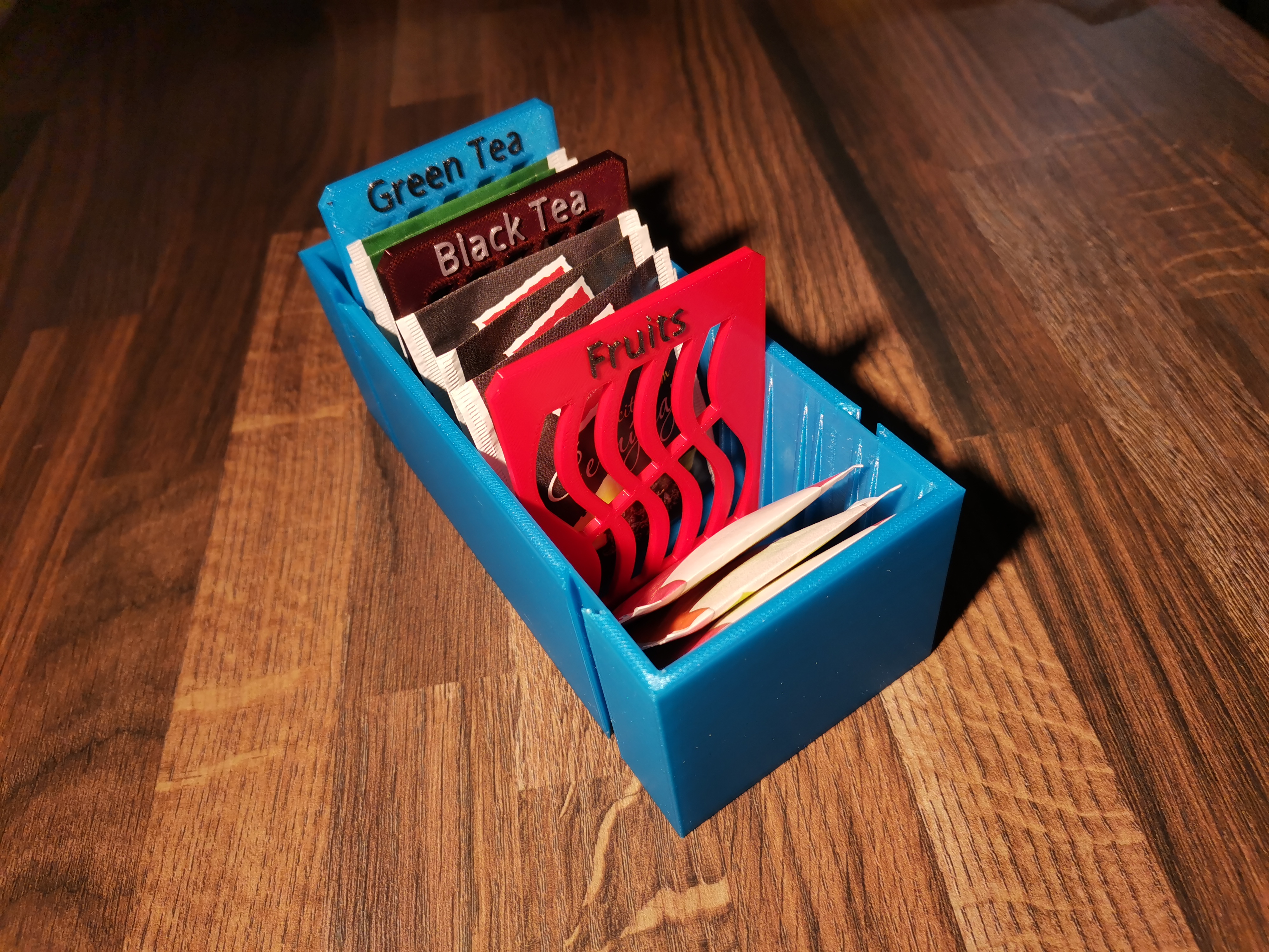 Miniatura 2 do modelo 3D Modular Tea Box with Labeled Separators (Stackable)