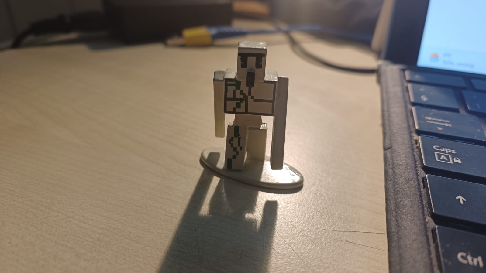 Iron Golem by baminon Download free STL model