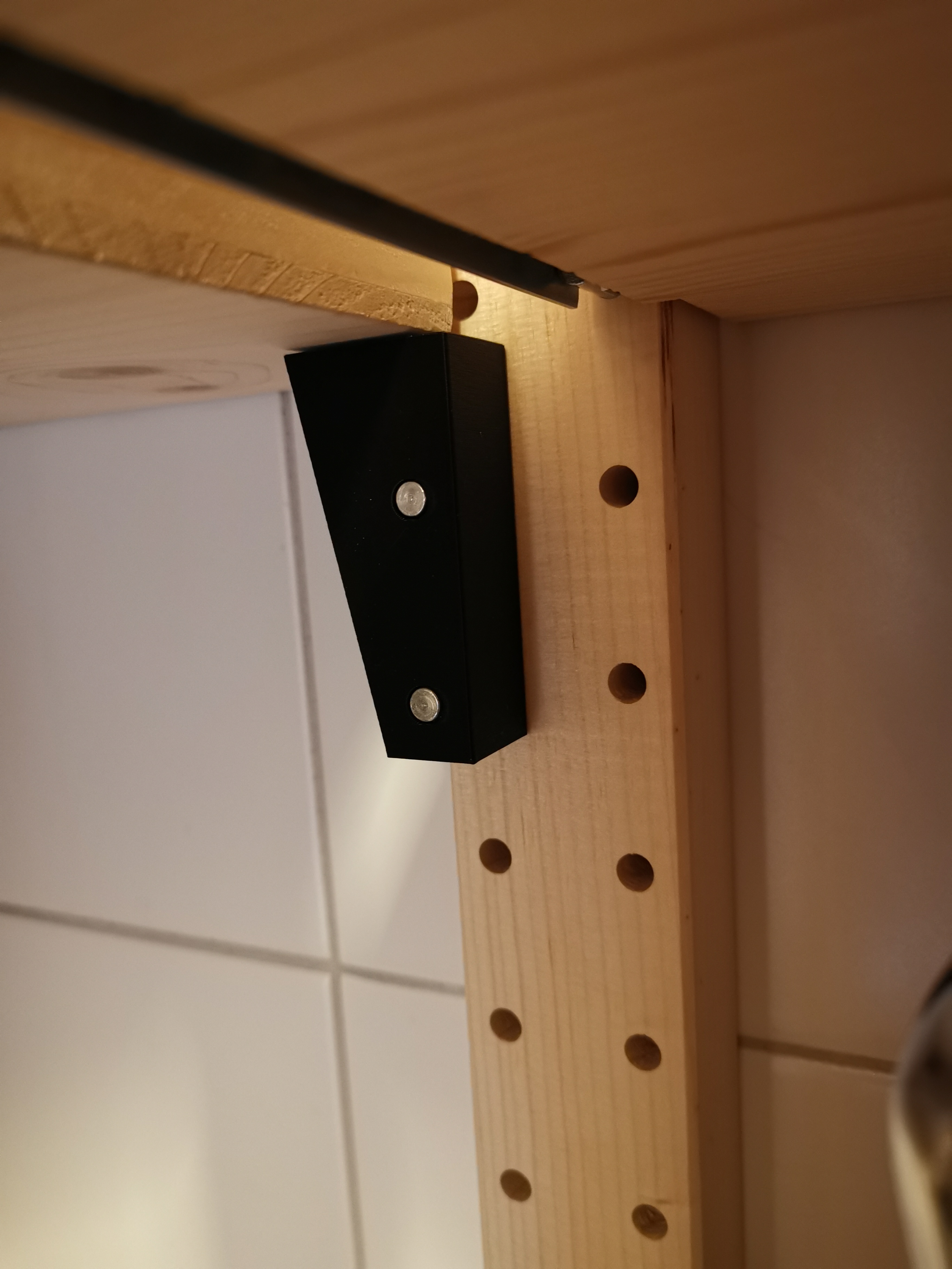 Halter für Ikea Ivar Regalboden